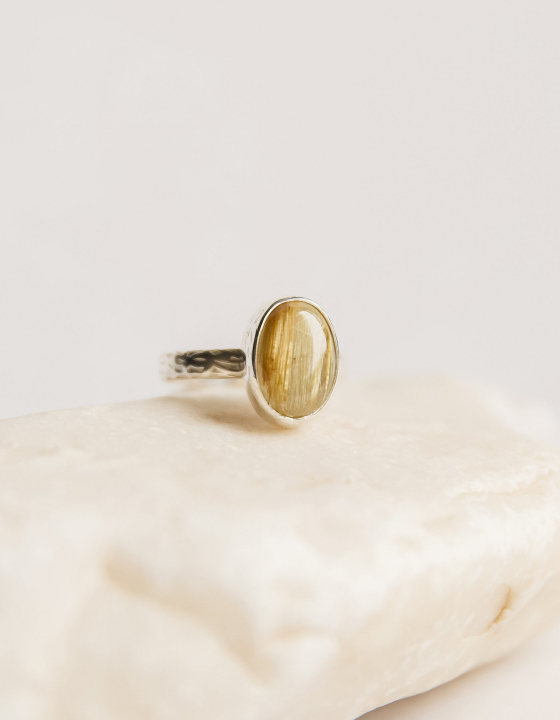 Кольцо с рутиловым кварцем