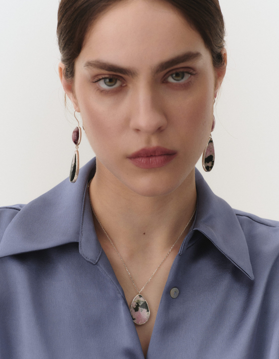 Подвеска с тулитом