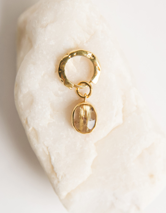 Джемс с рутиловым кварцем