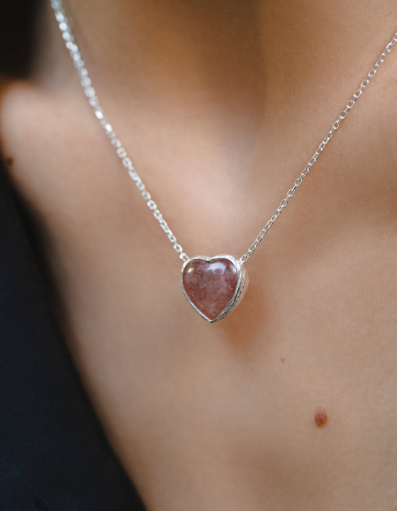 Подвеска с клубничным кварцем