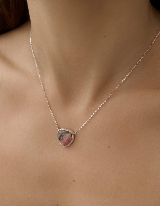 Подвеска Сердце с родонитом