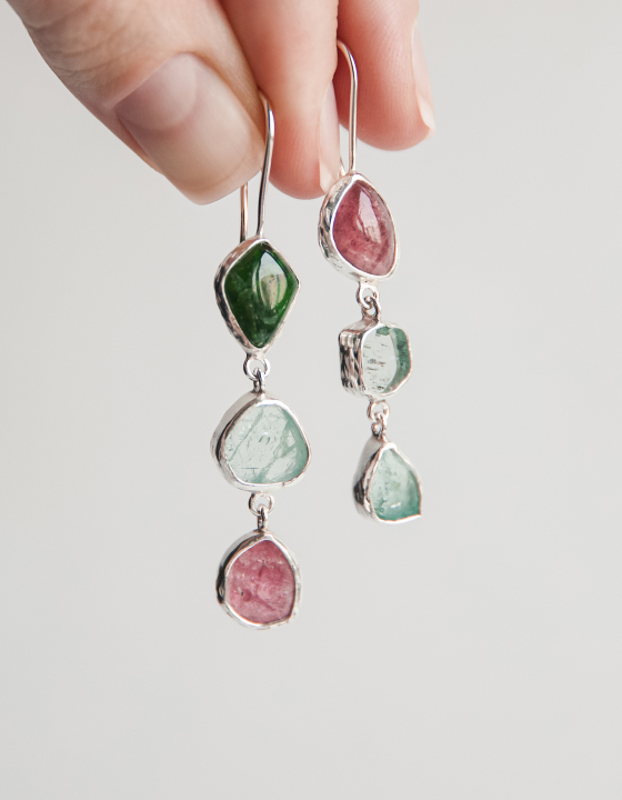 Серьги с турмалином, хромдиопсидом и аквамарином