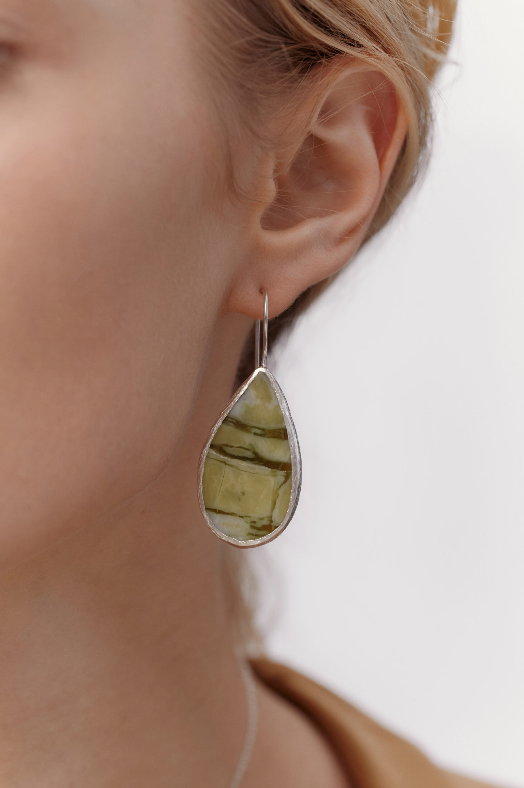 Серьги с офитом