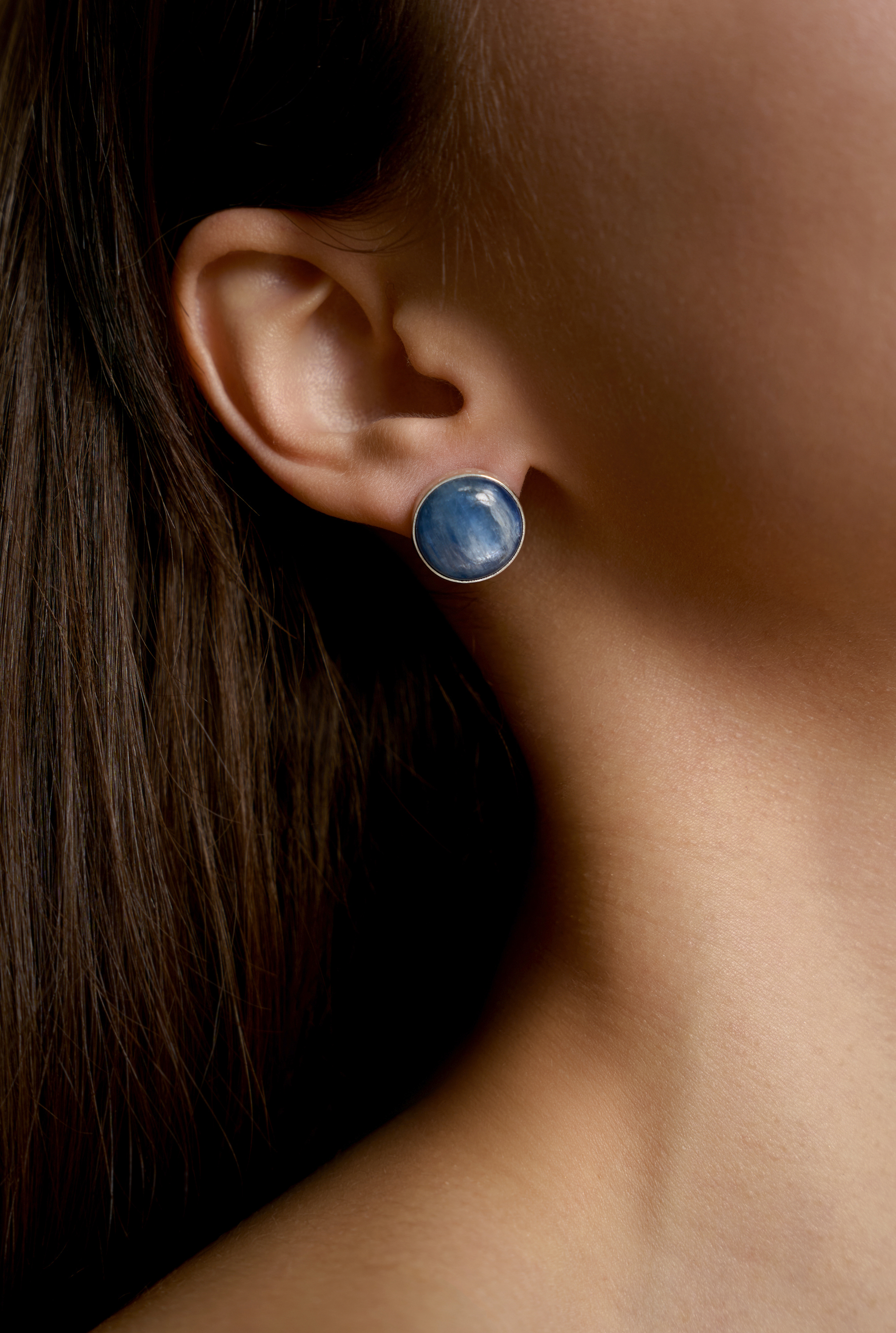 Пусеты с кианитом Пусеты с кианитом