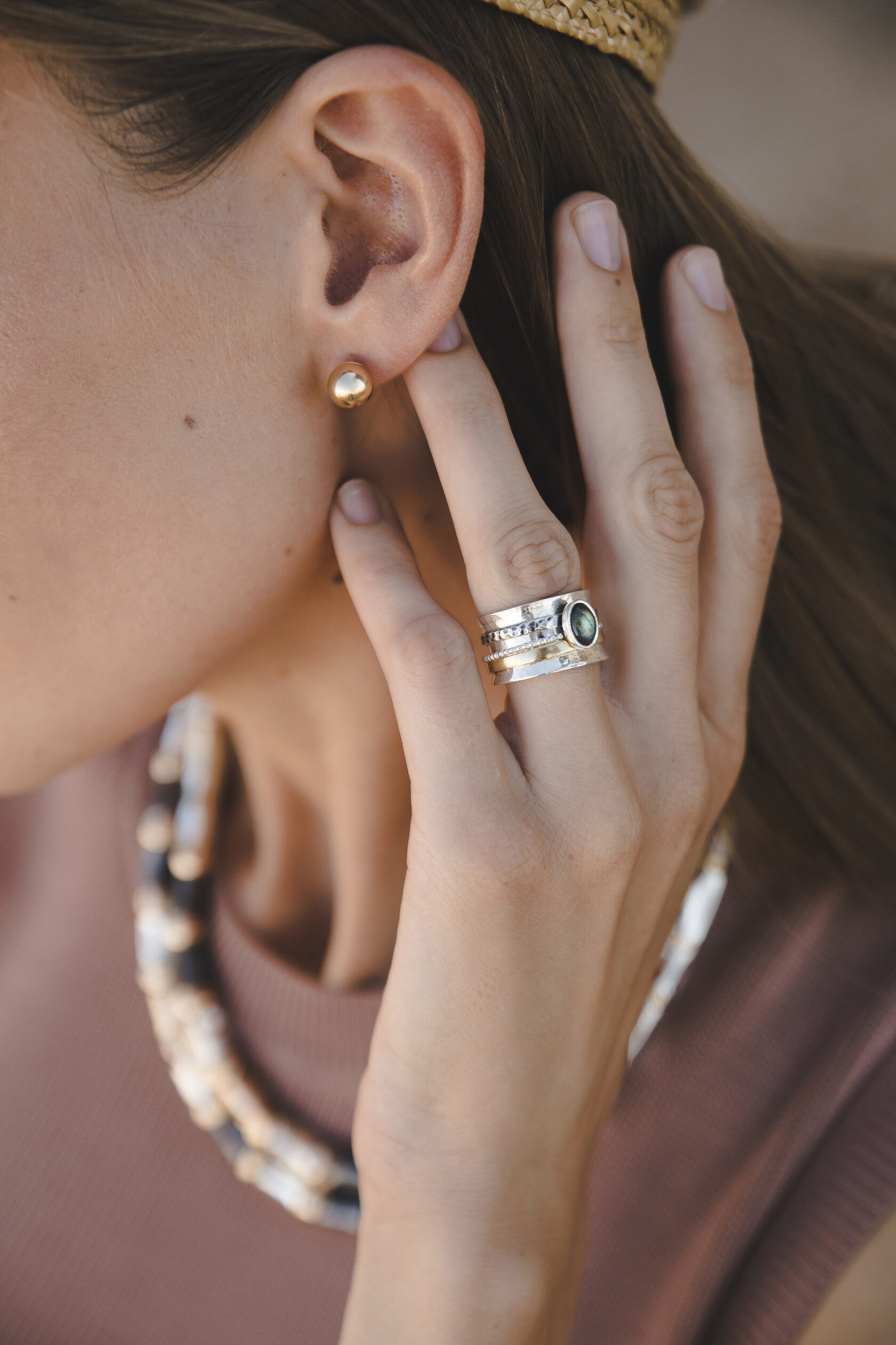 Кольцо-спинер с лабрадоритом