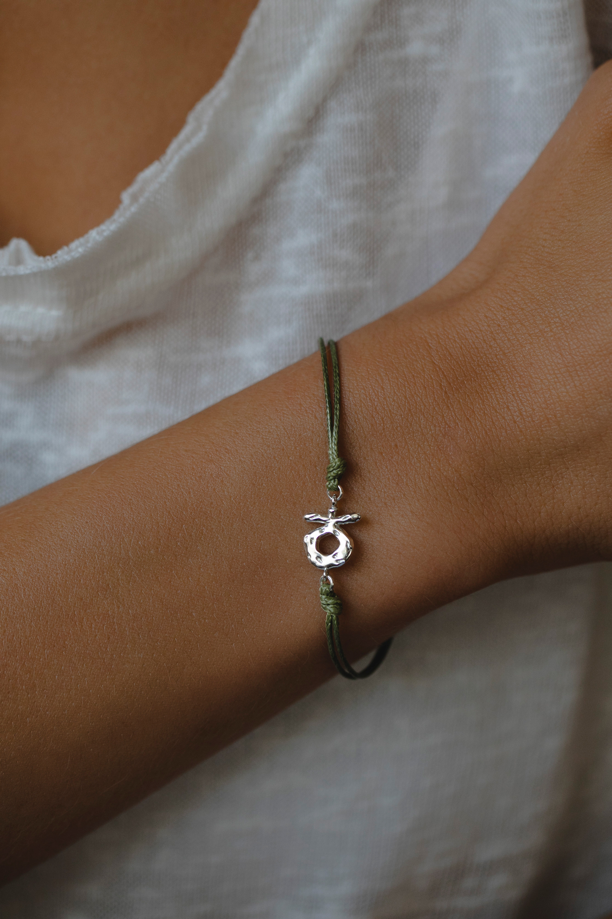 Браслет на нити Joy 