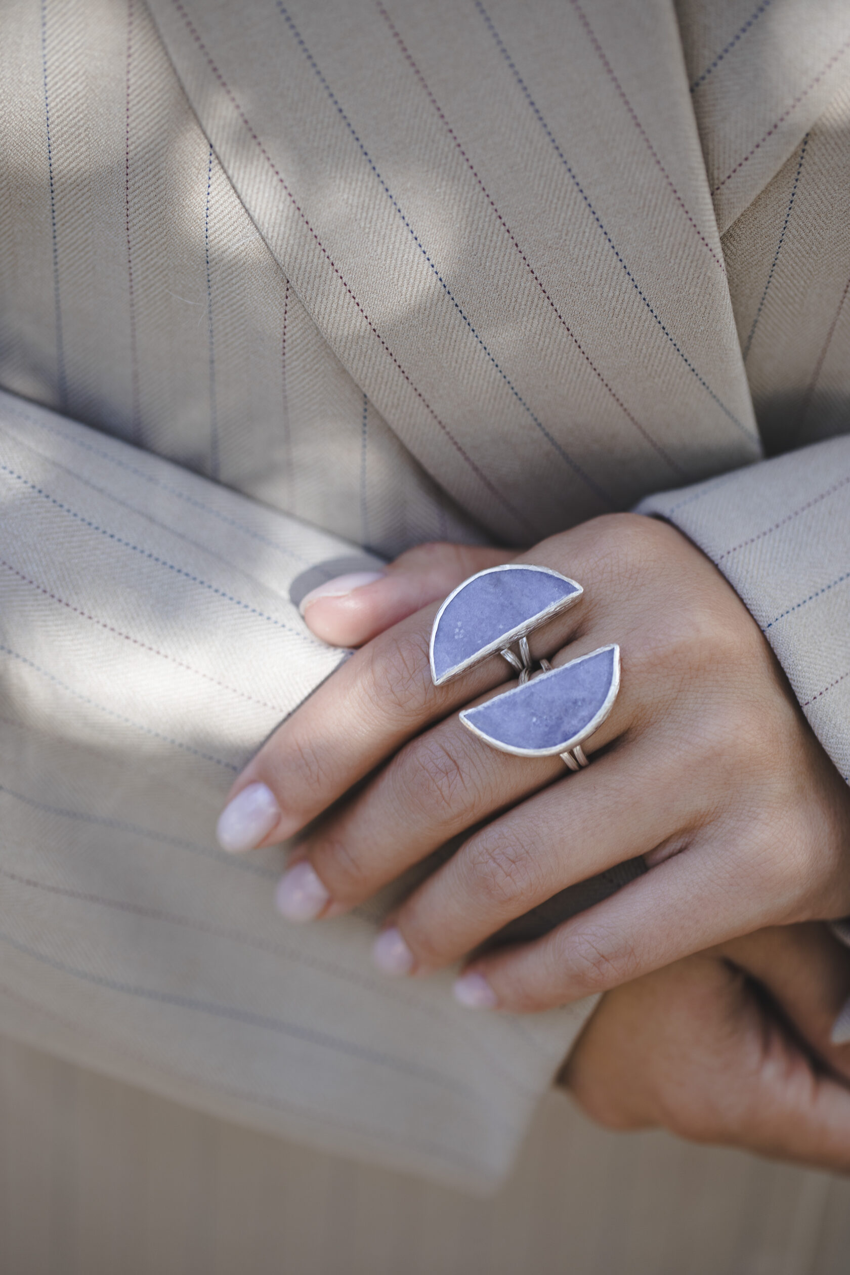 Кольцо с лепидолитом