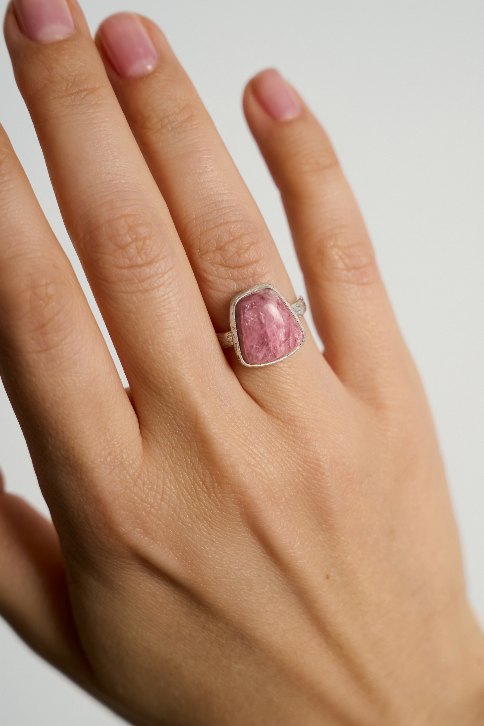 Кольцо с турмалином