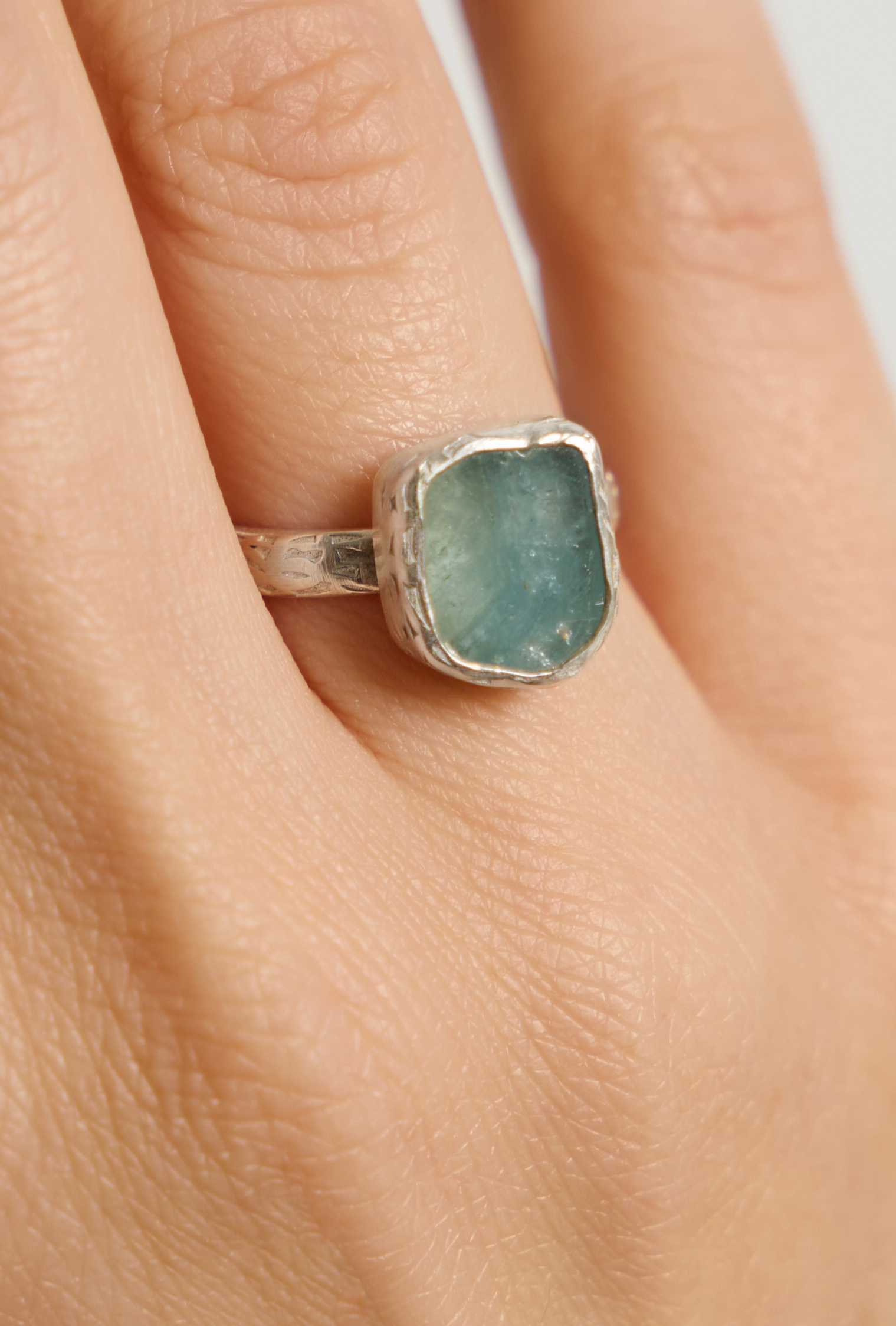 Кольцо с аквамарином