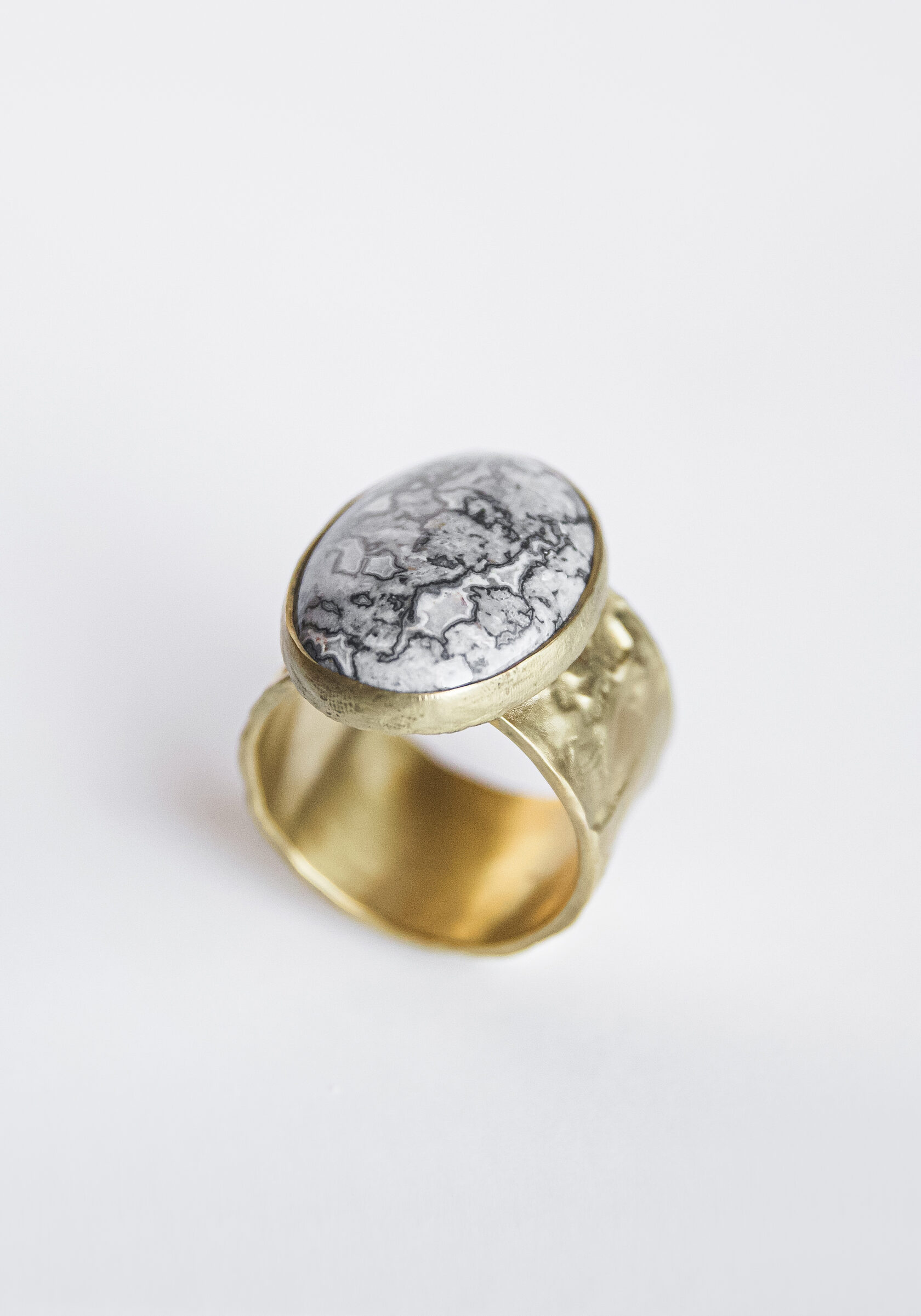 Набор из салфетки и кольца ADDA gems x The Dar Store