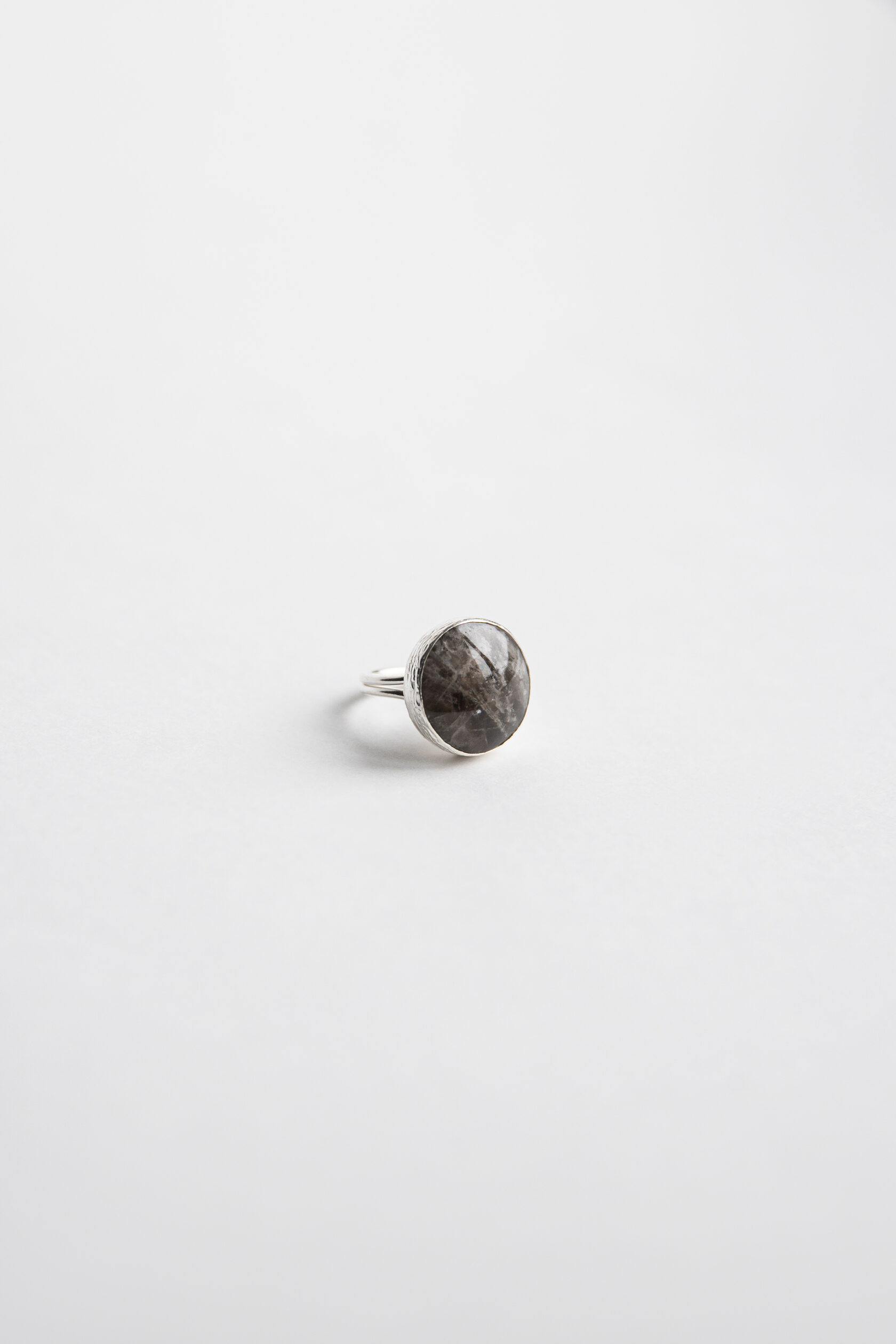 Кольцо с морионом