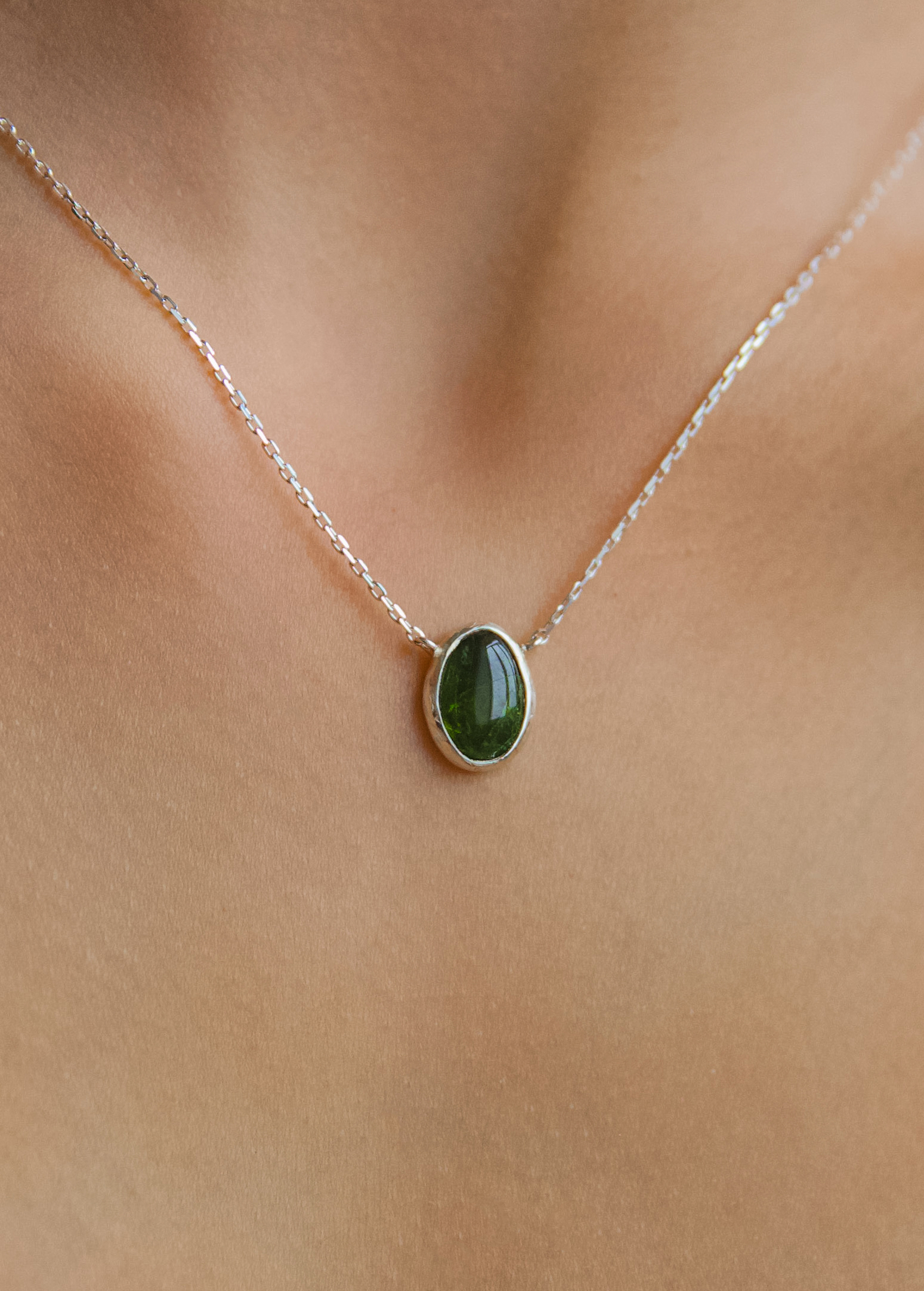 Подвеска с хромдиопсидом Подвеска с хромдиопсидом