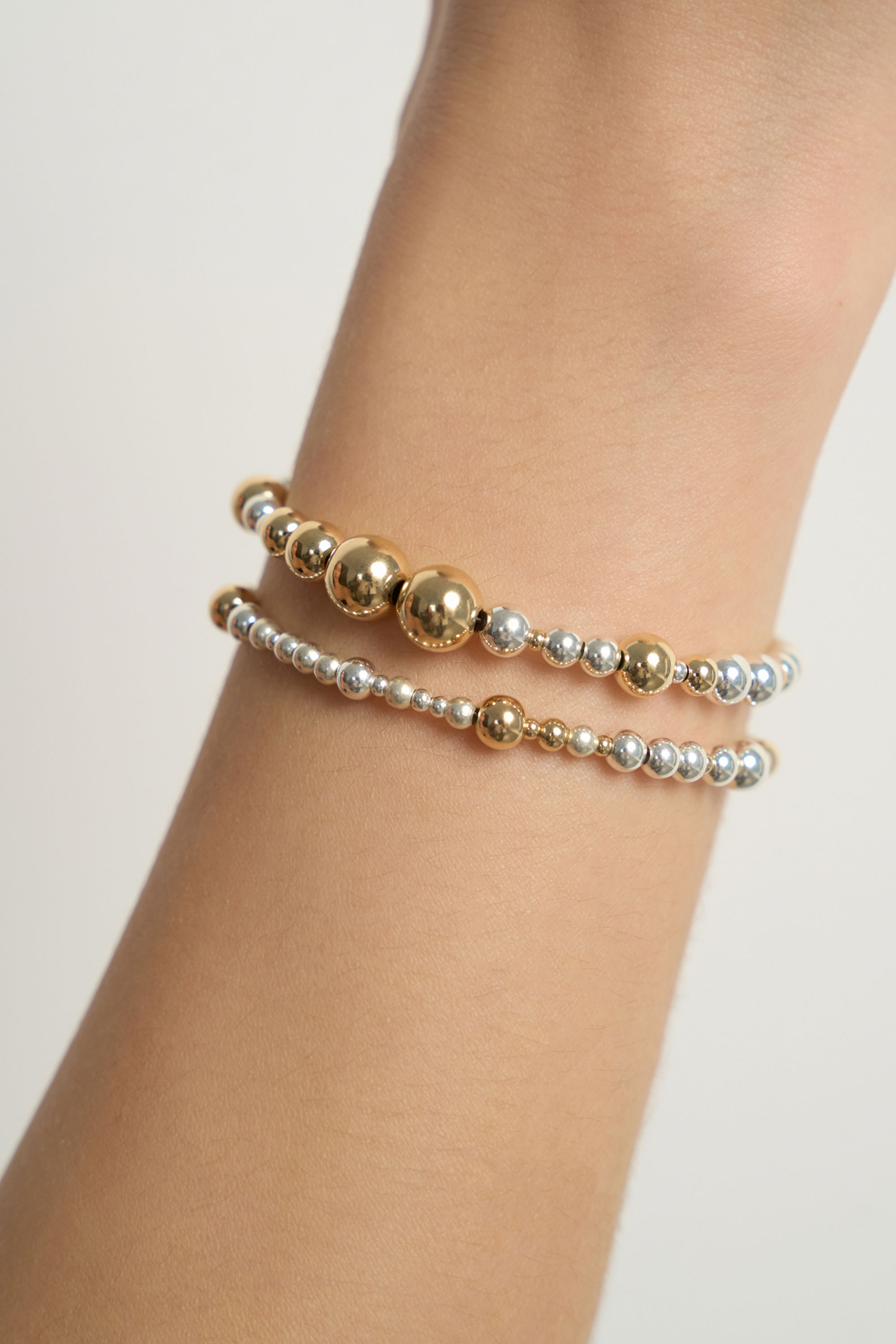 Браслет Баблс с разными маленькими бусинами