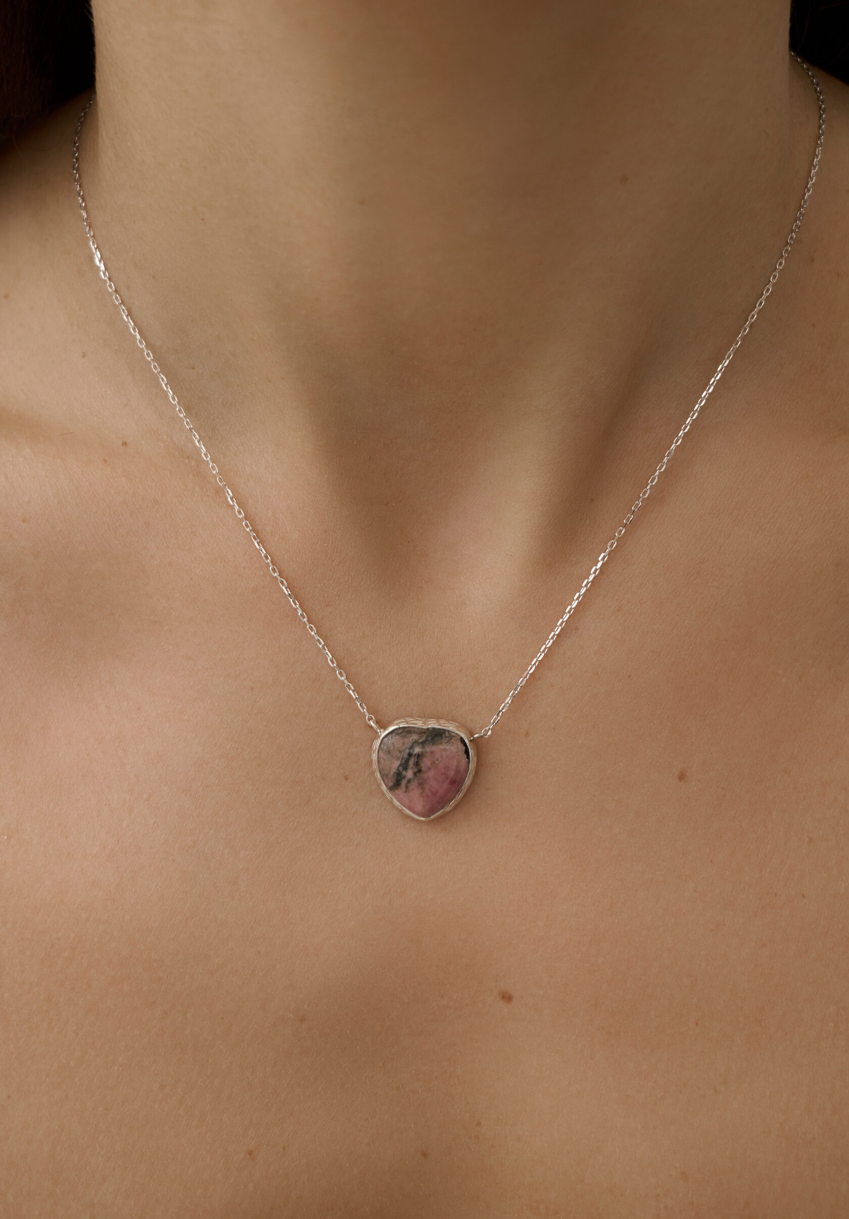 Подвеска Сердце с родонитом