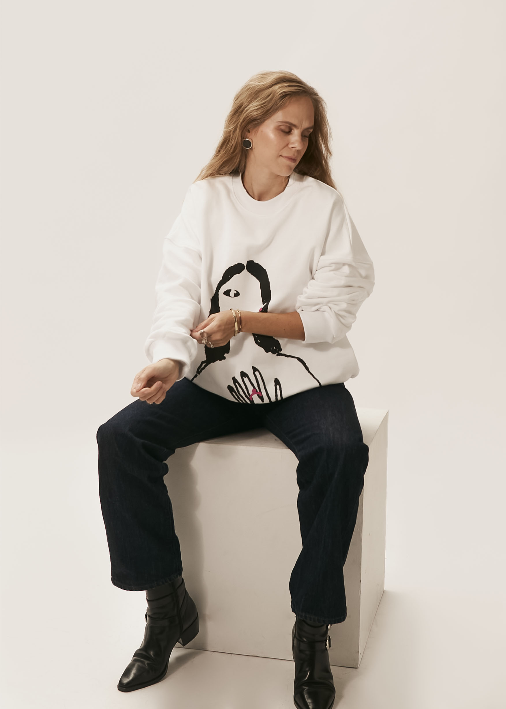 Свитшот EVE&ESTHER x LIBERMAN белый