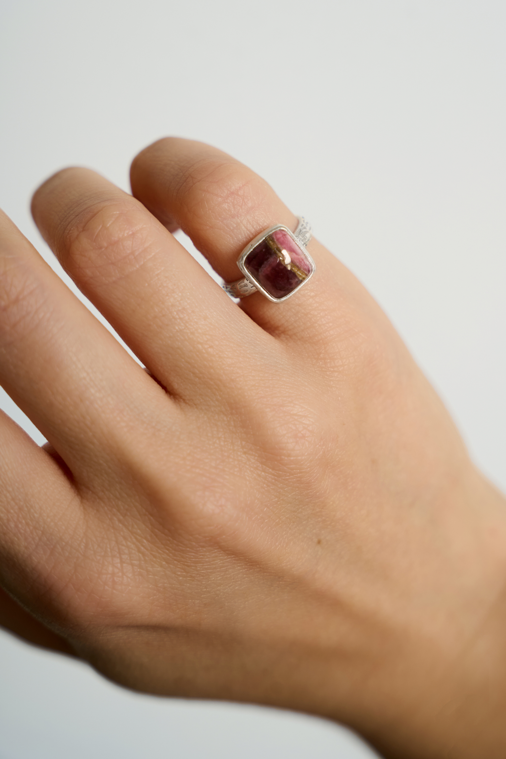 Кольцо с турмалином