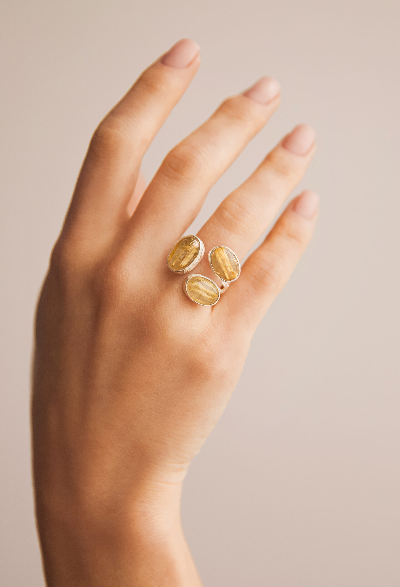 Кольцо с рутиловым кварцем