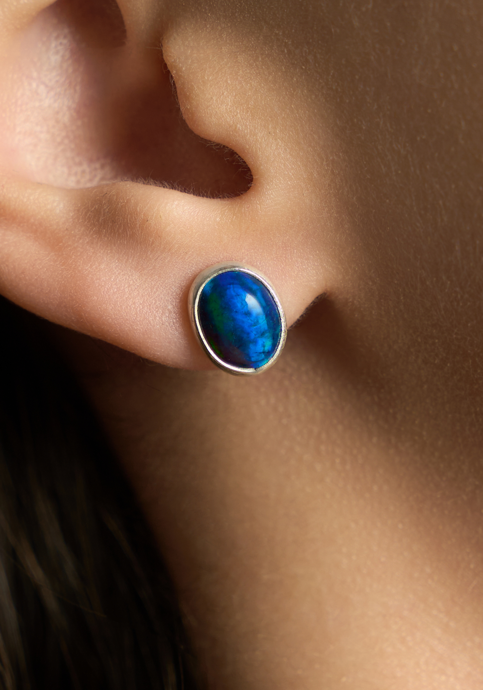 Пусеты с эфиопским опалом