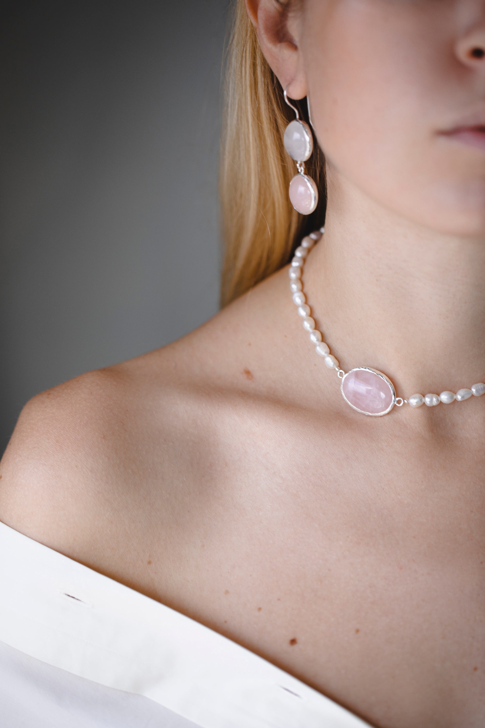 Чокер Луна с розовым кварцем