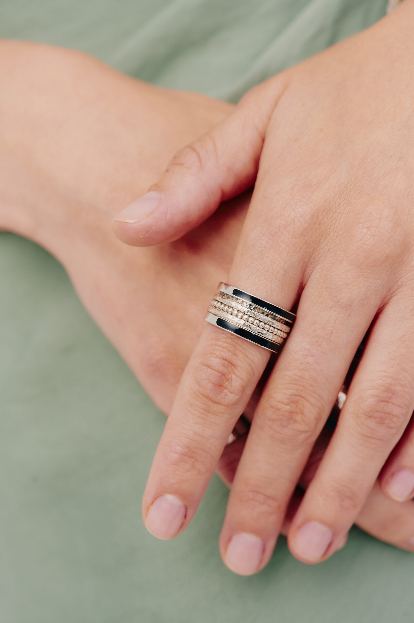 Кольцо-спинер с эмалью