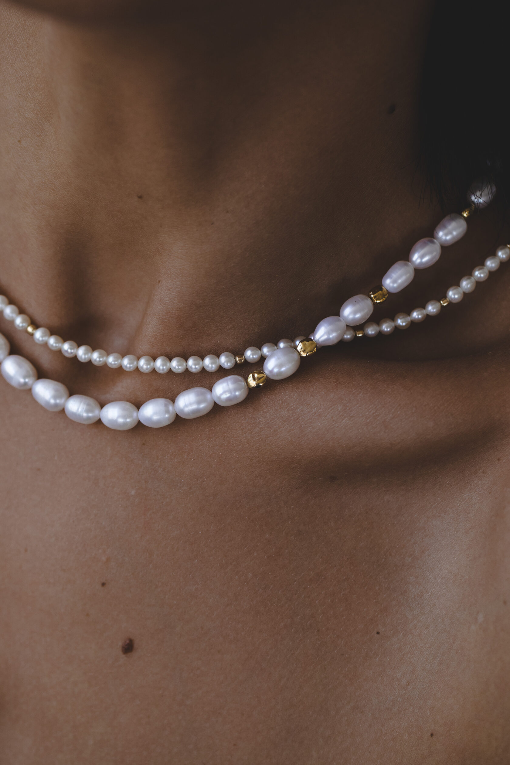 Жемчужная нить с бусинами