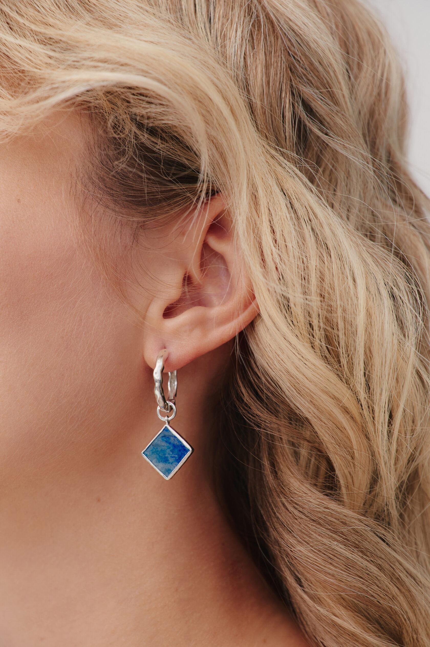 Джемс с ромбом лазурита