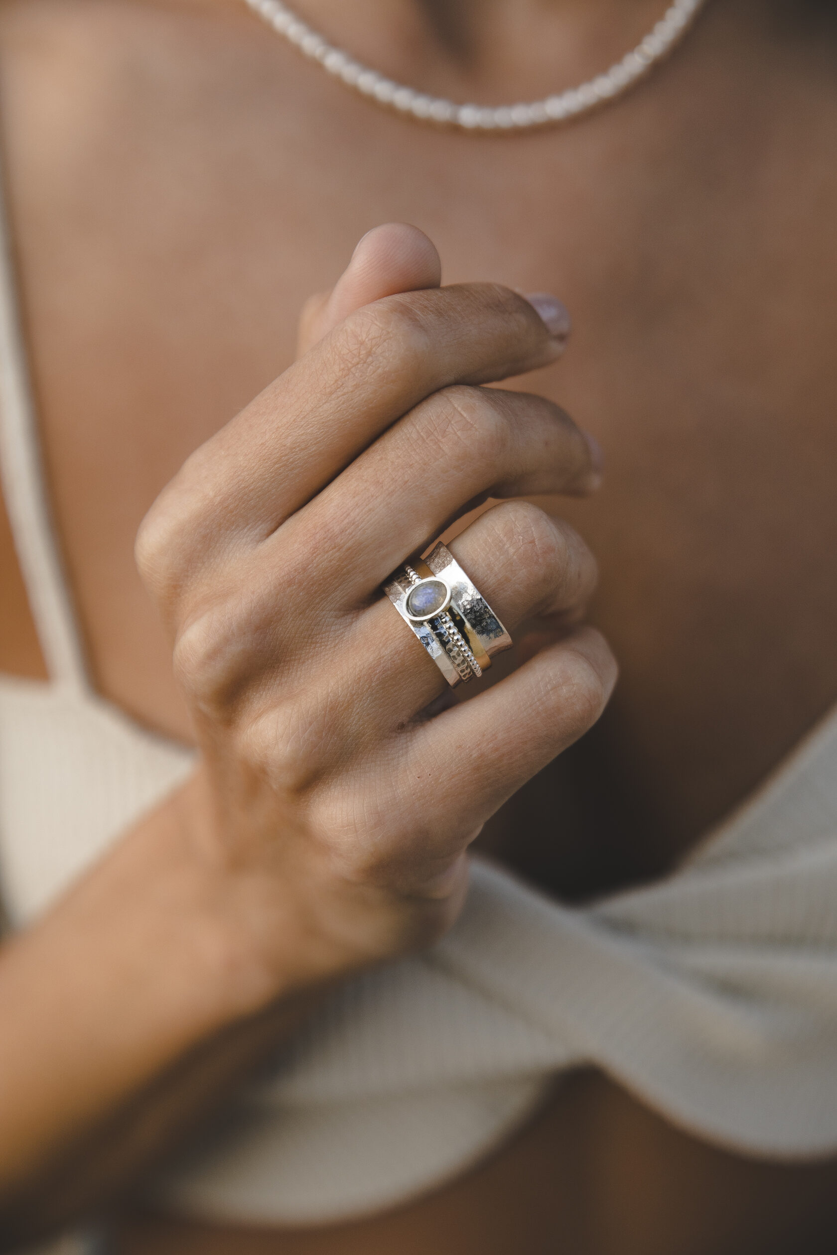 Кольцо-спинер с лабрадоритом