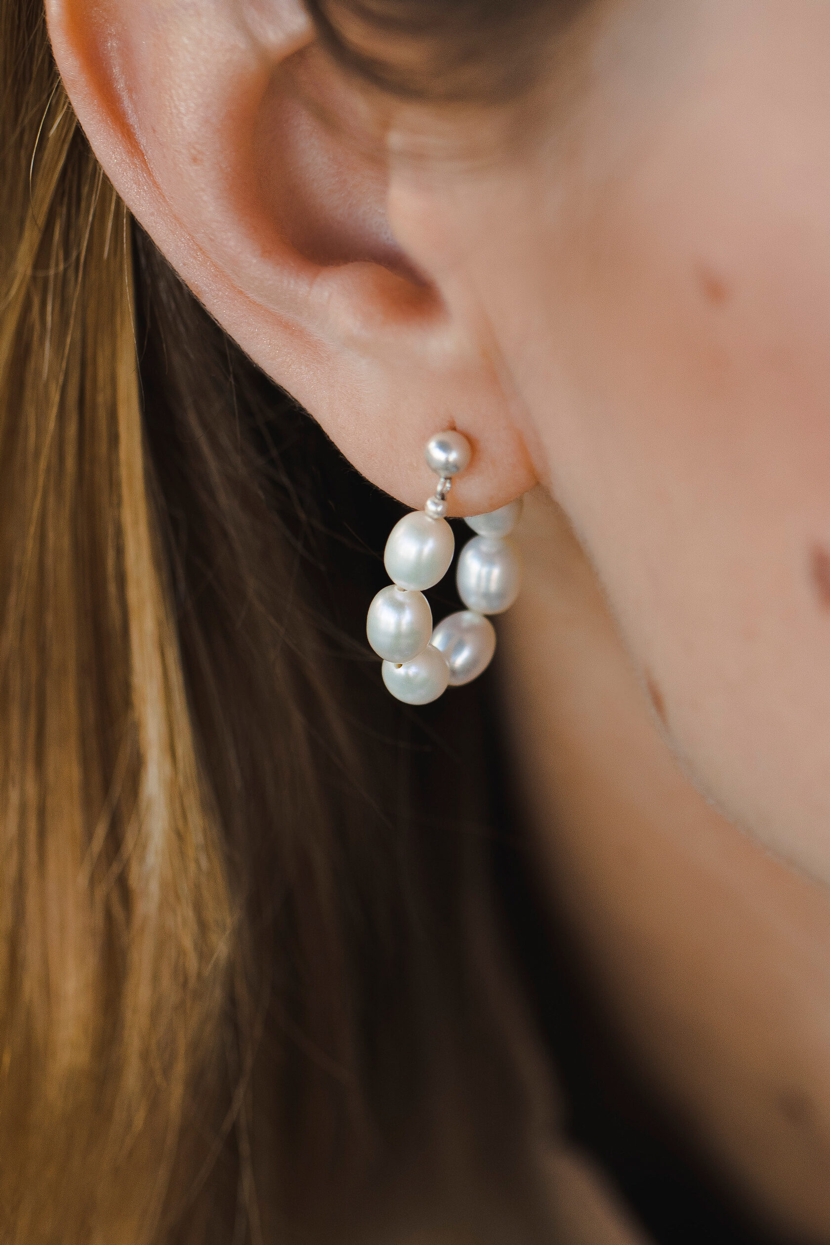 Серьги-кольца с жемчугом Серьги-кольца с жемчугом