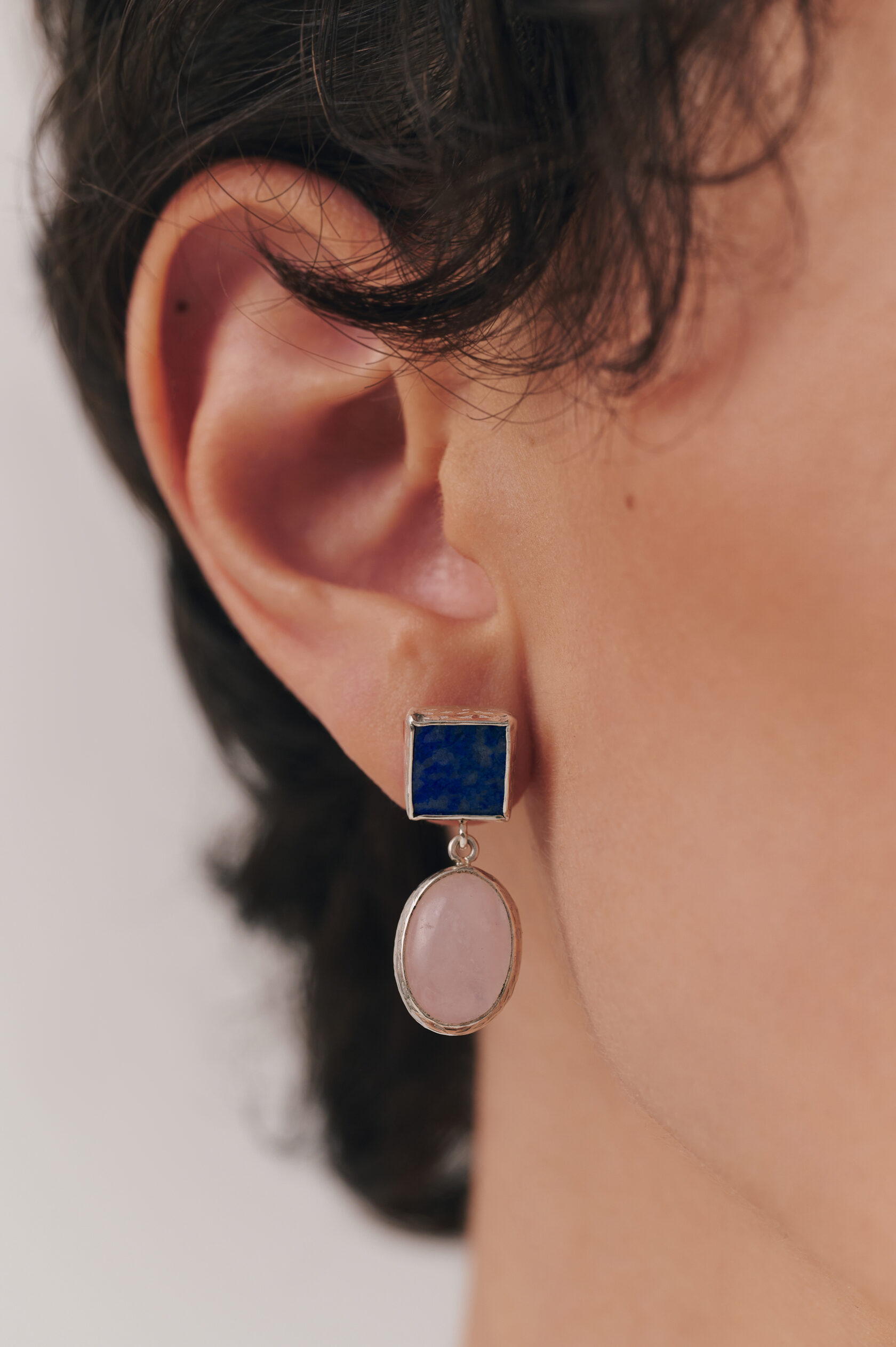 Серьги с лазуритом и розовым кварцем