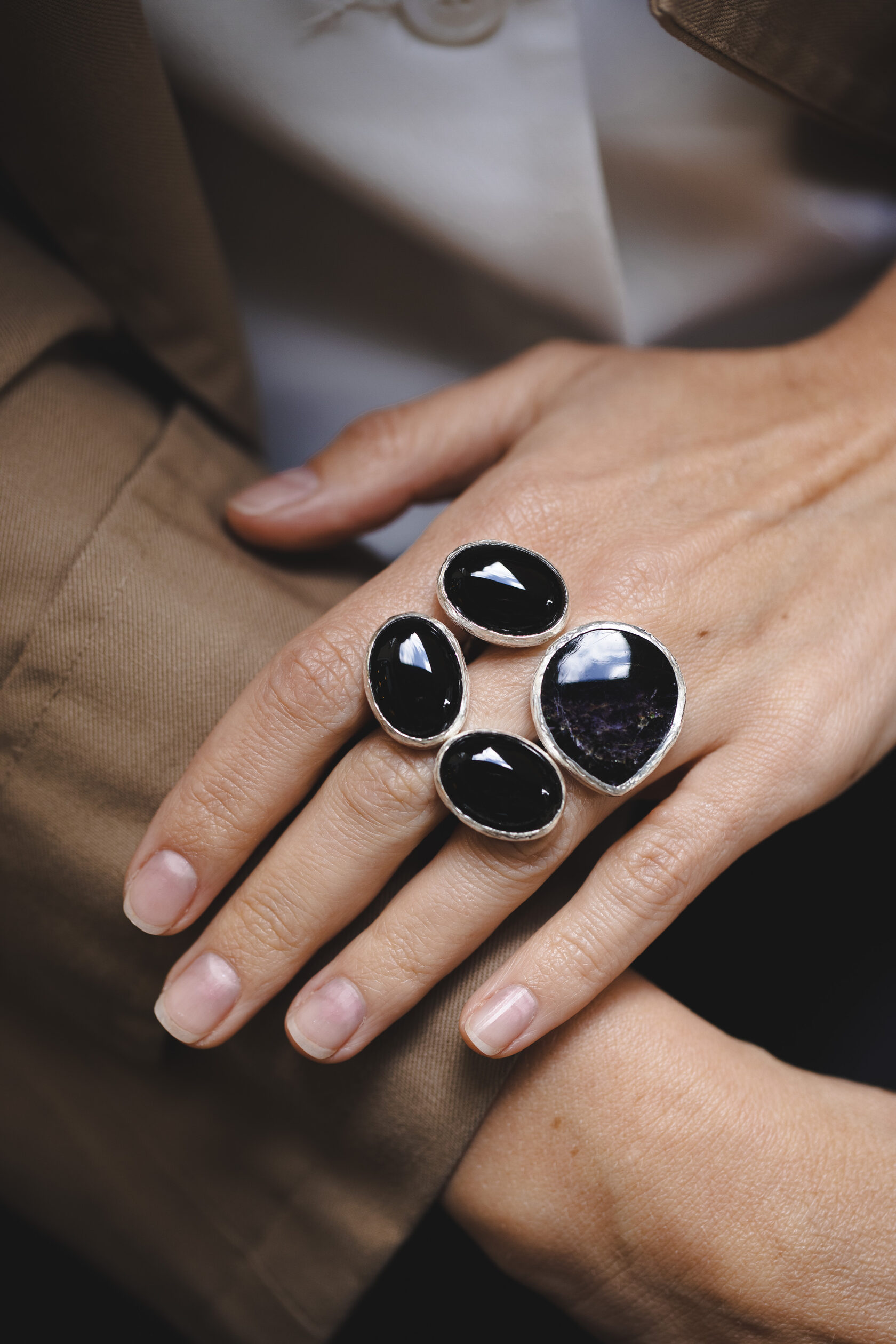 Кольцо с флюоритом и агатом