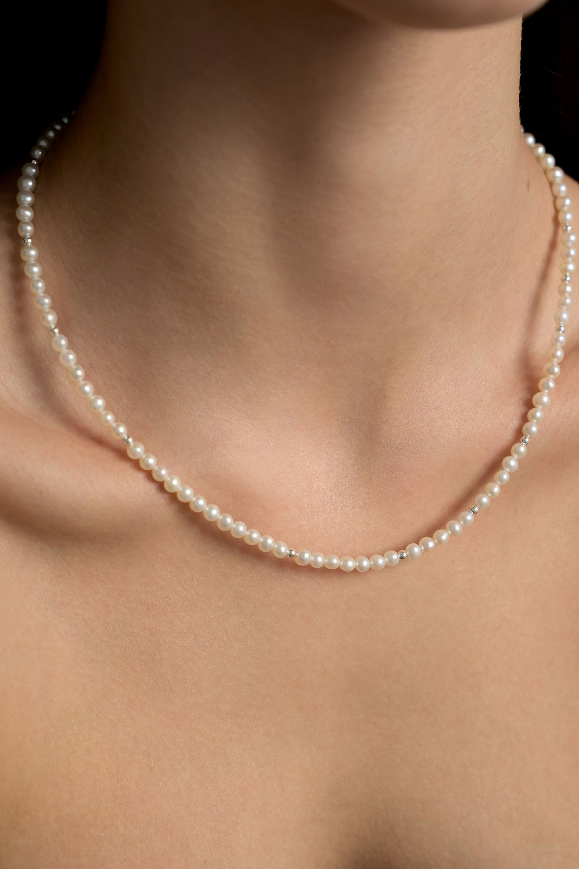 Жемчужная нить с бусинами