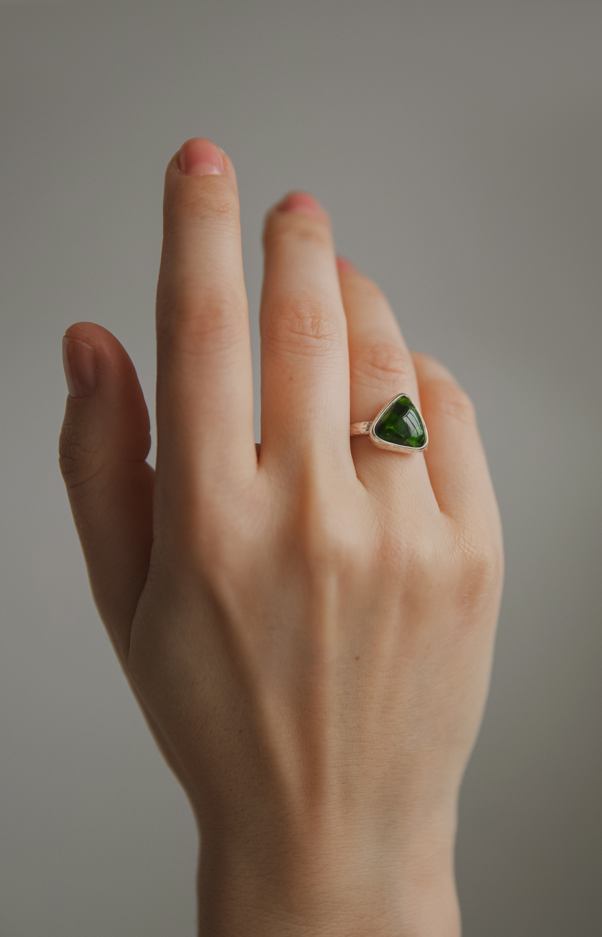 Кольцо с хромдиопсидом