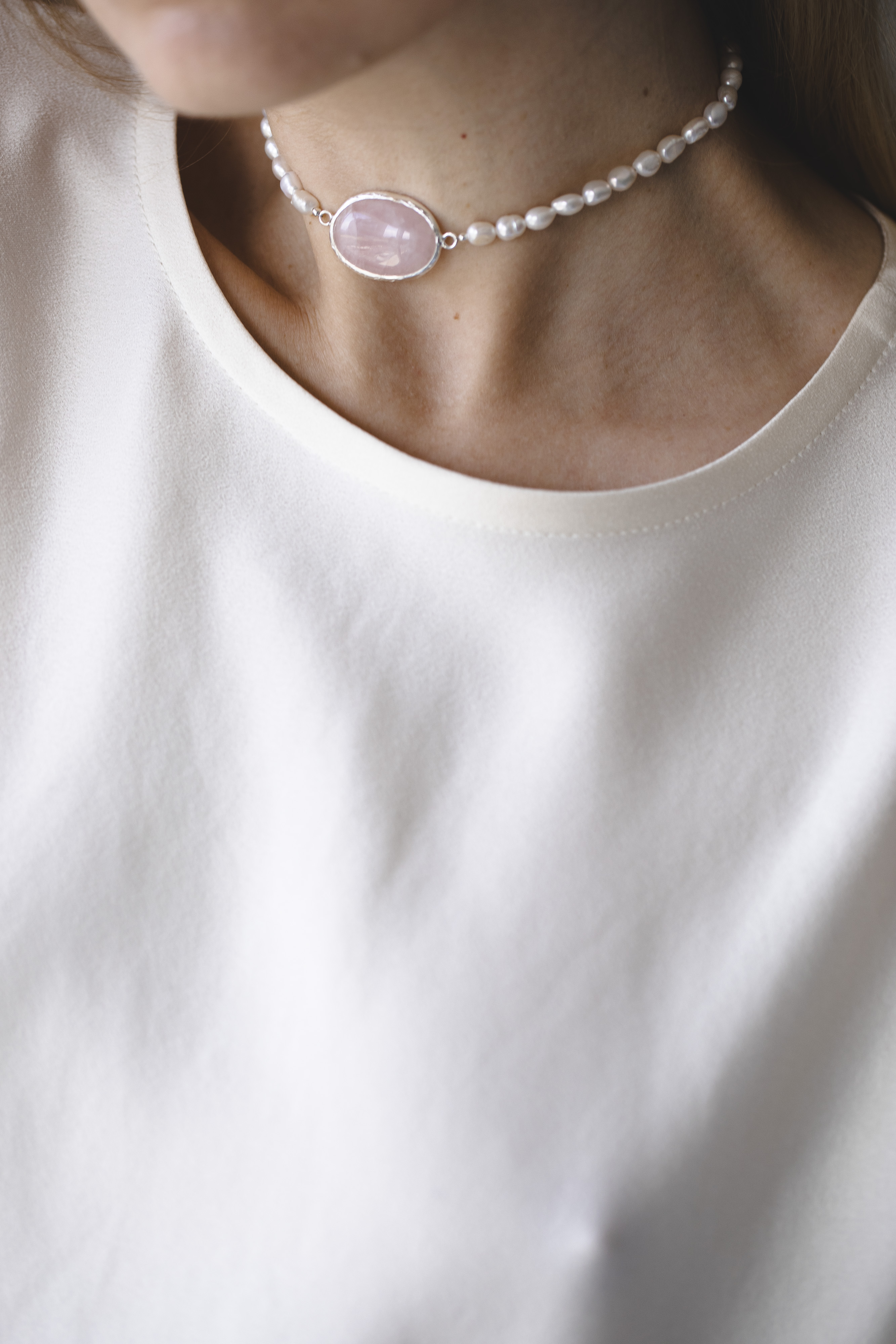 Чокер Луна с розовым кварцем