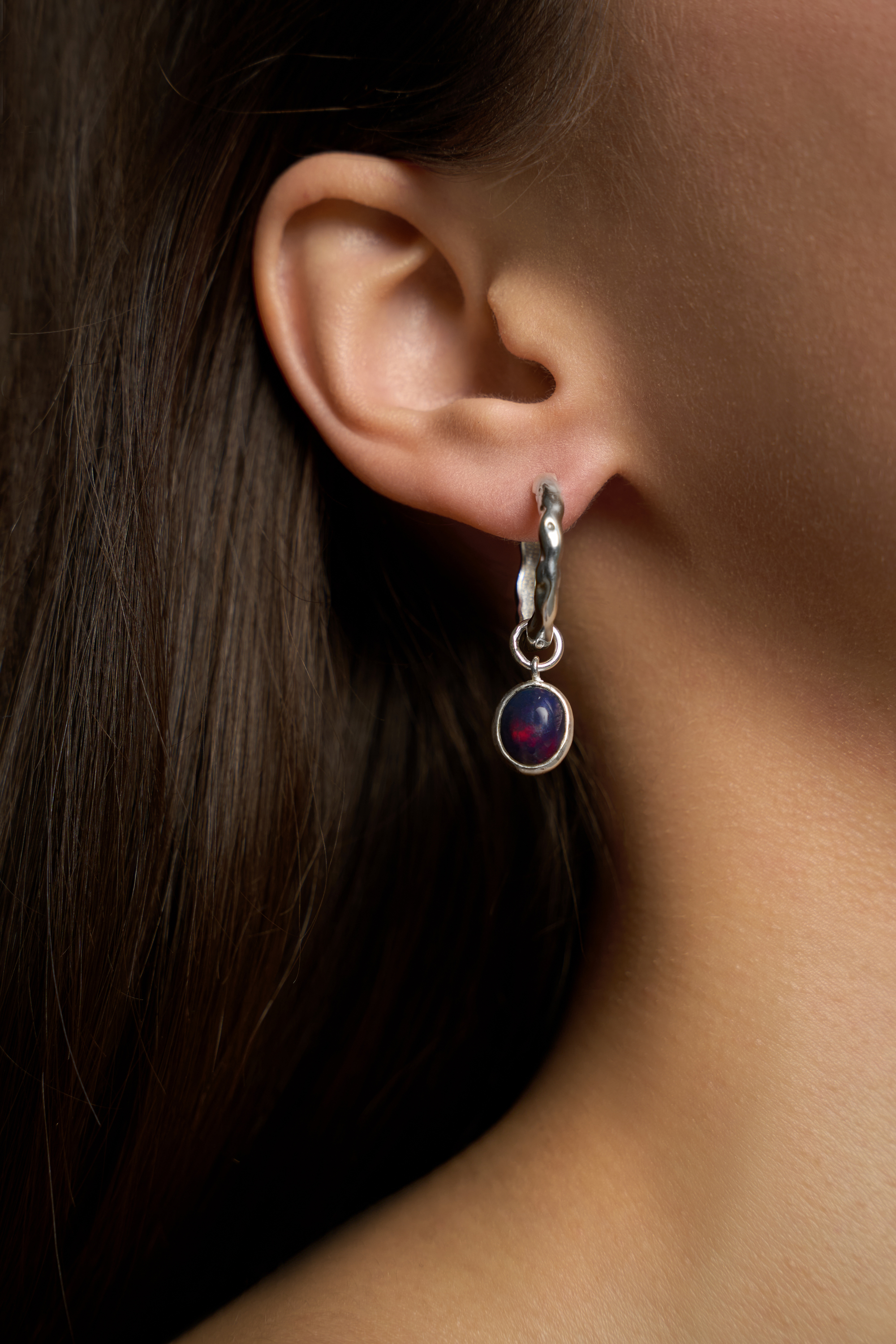 Джемс с эфиопским опалом