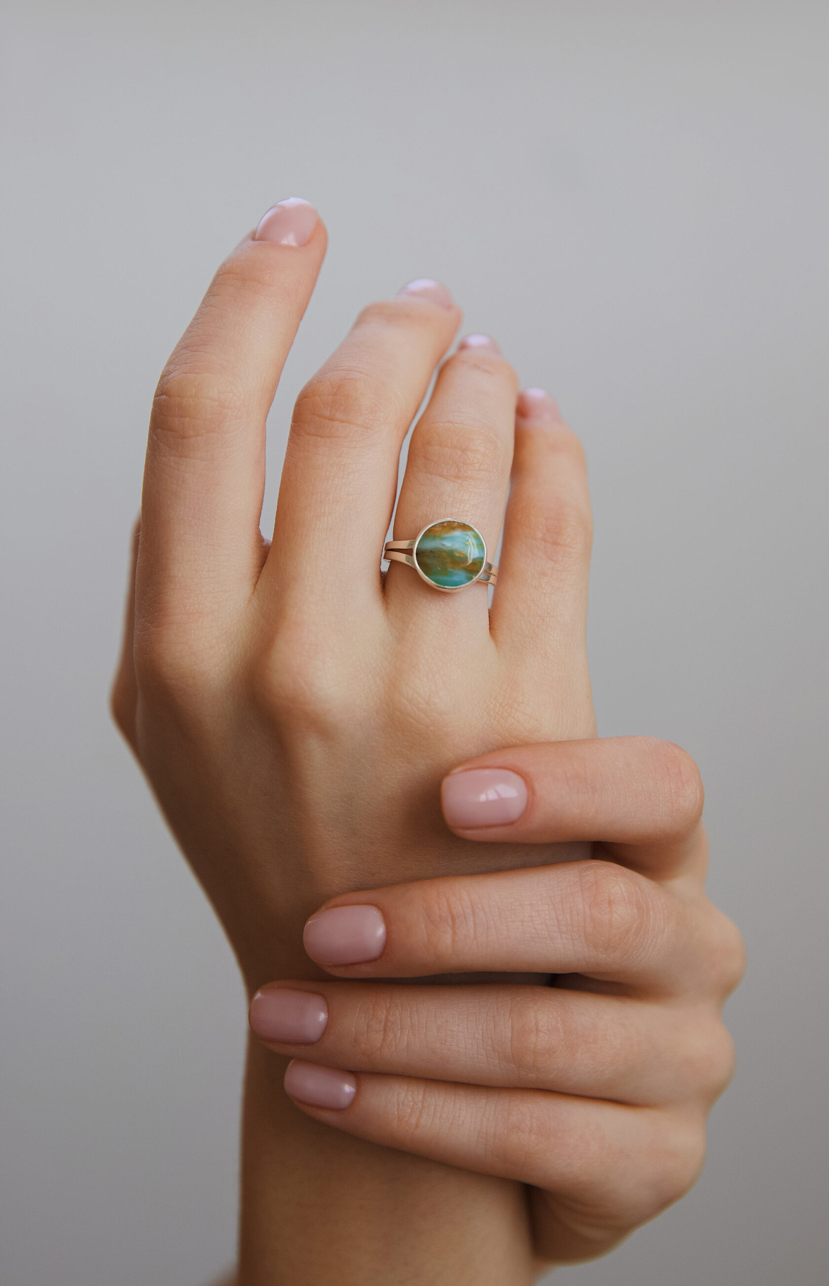 Кольцо с перуанским опалом