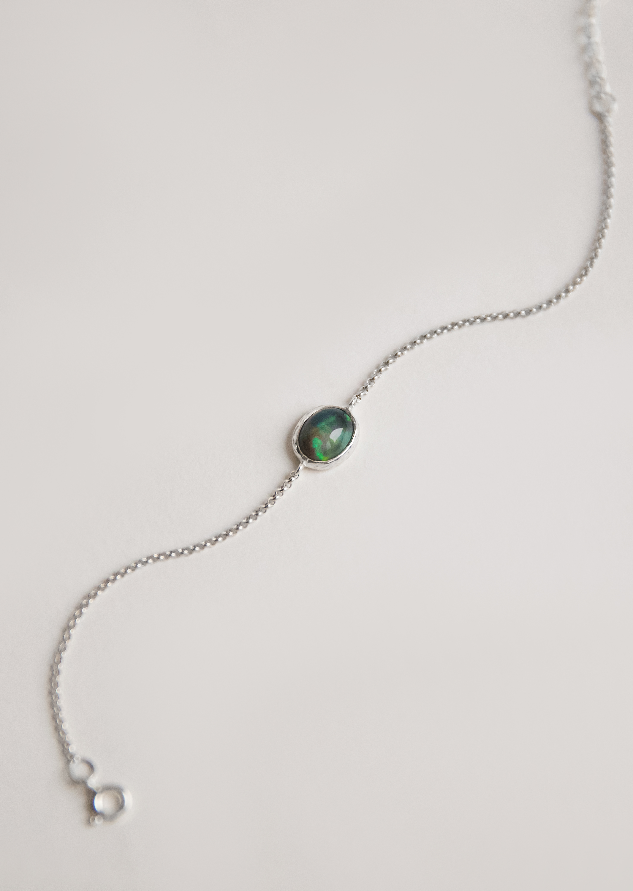 Браслет с эфиопским опалом