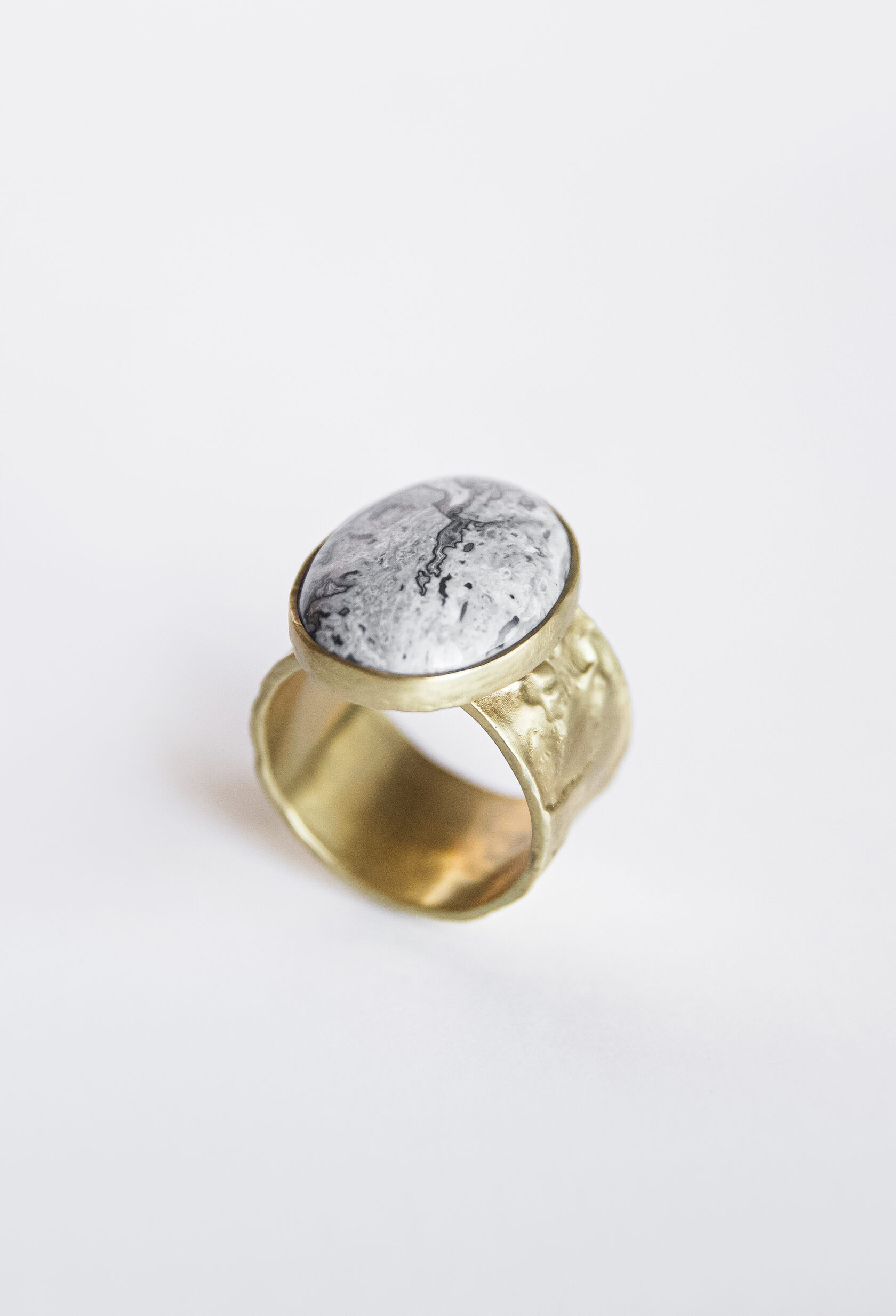 Набор из салфетки и кольца ADDA gems x The Dar Store