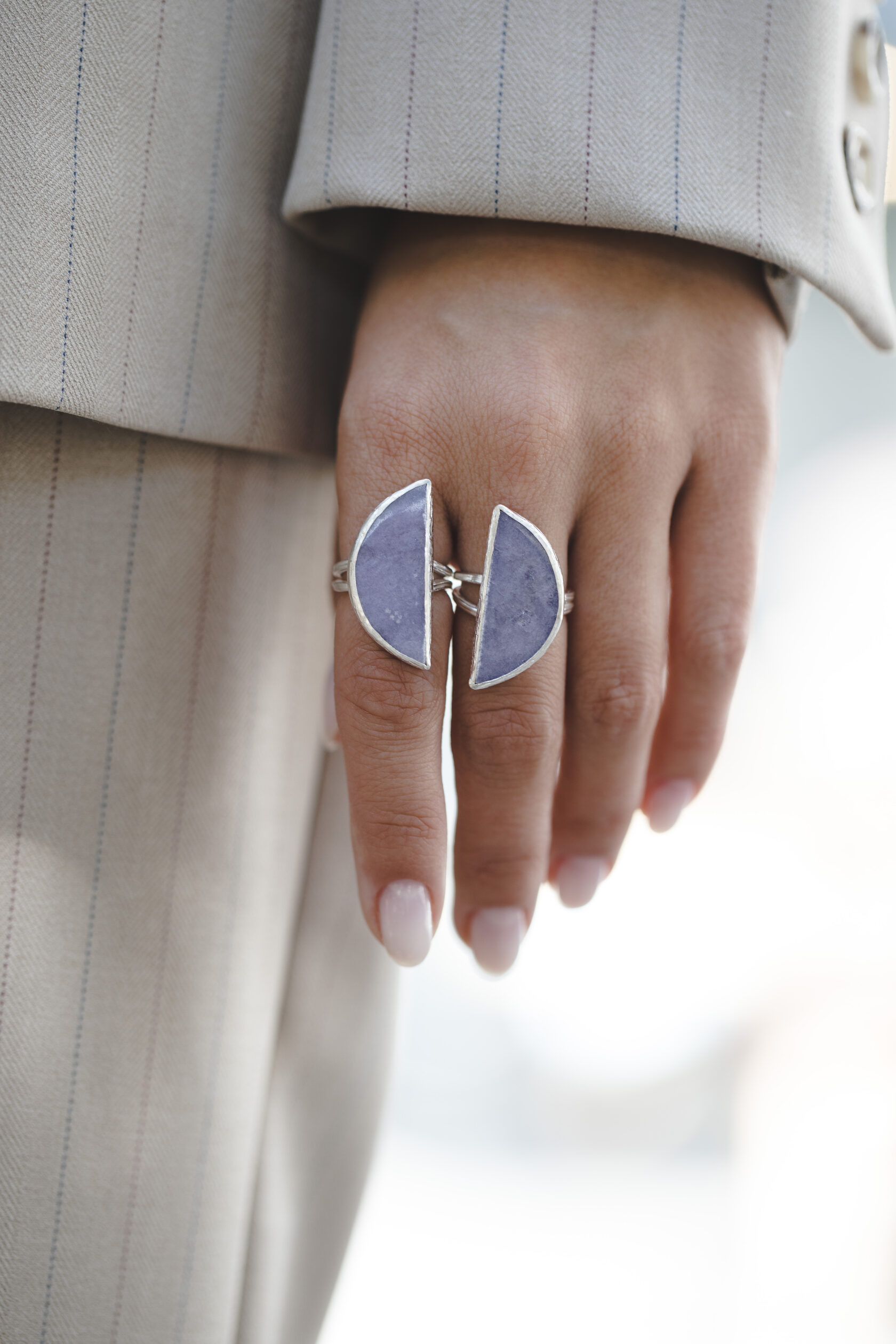 Кольцо с лепидолитом