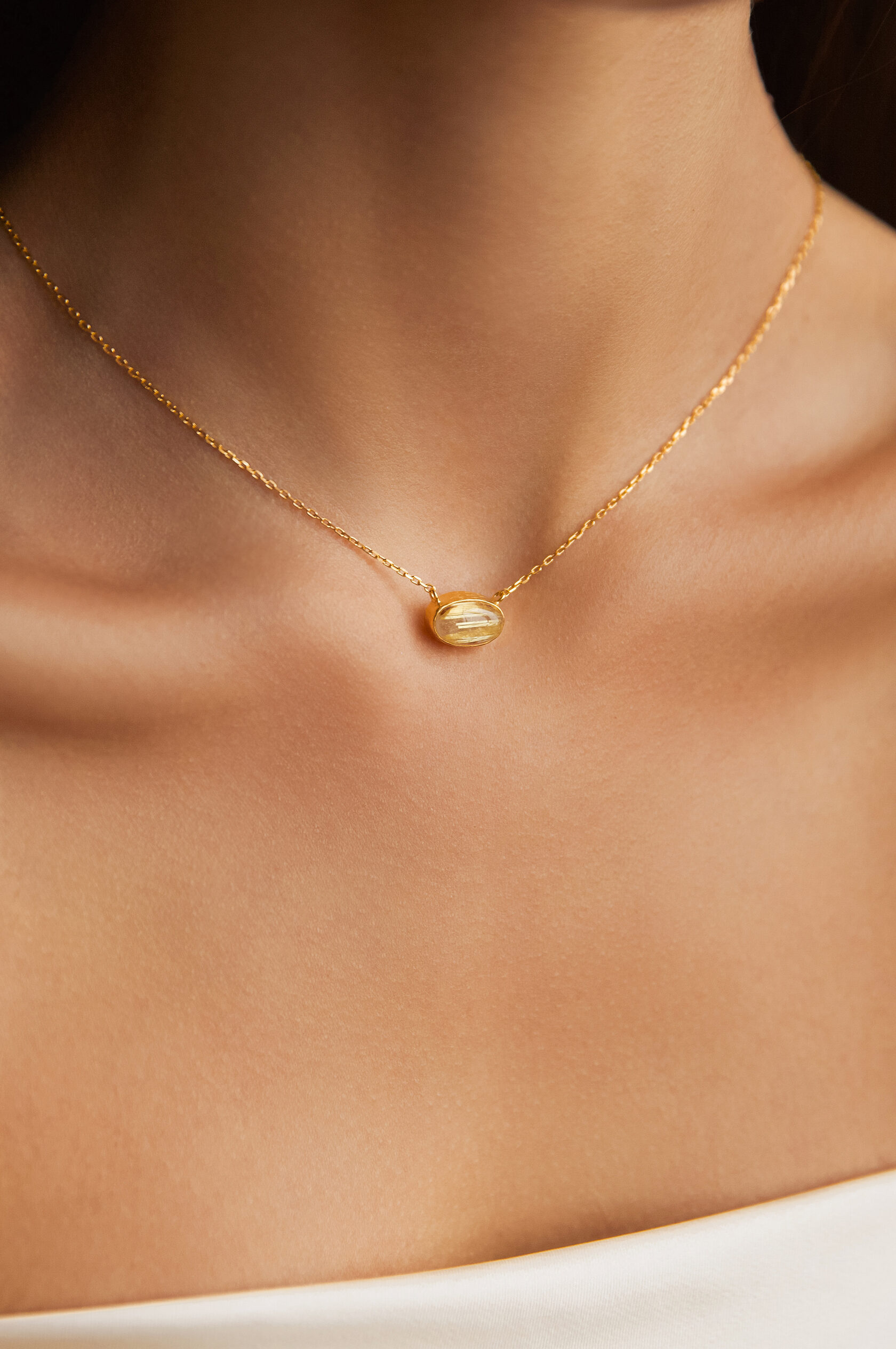 Подвеска с рутиловым кварцем