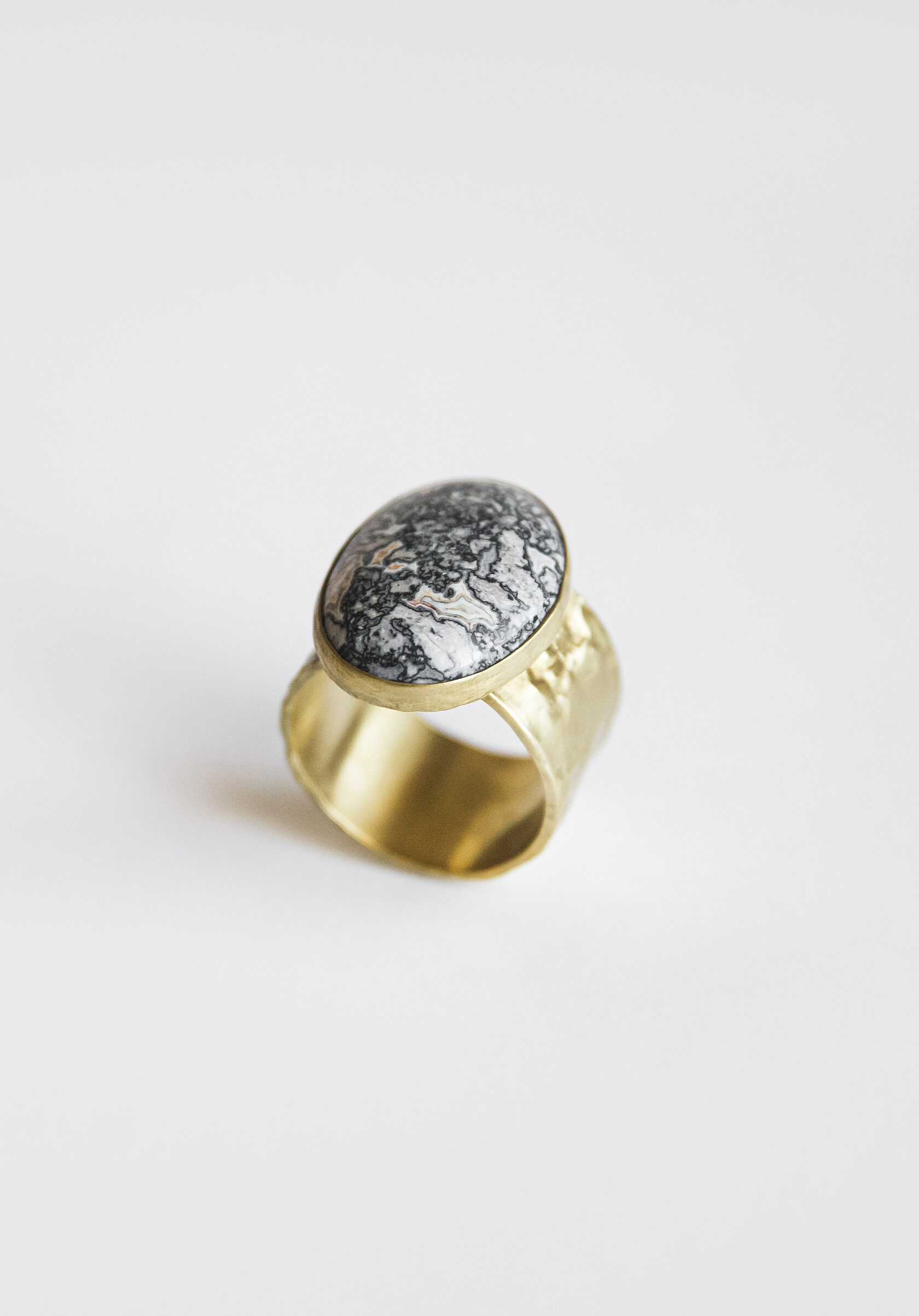 Набор из салфетки и кольца ADDA gems x The Dar Store