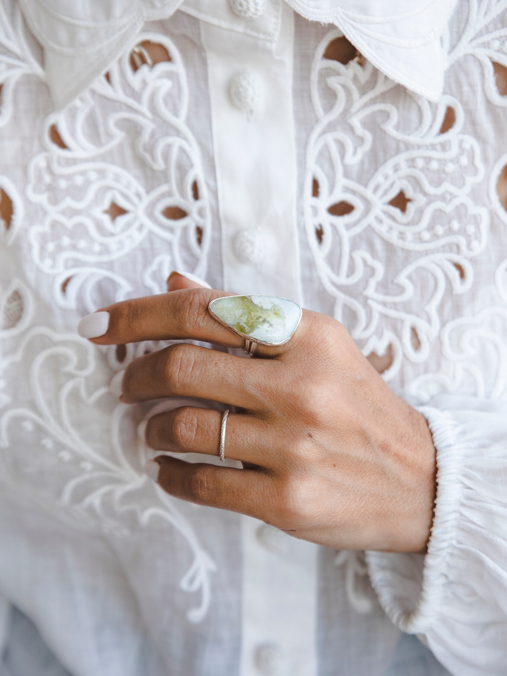 Кольцо с кварцем с эпидотом