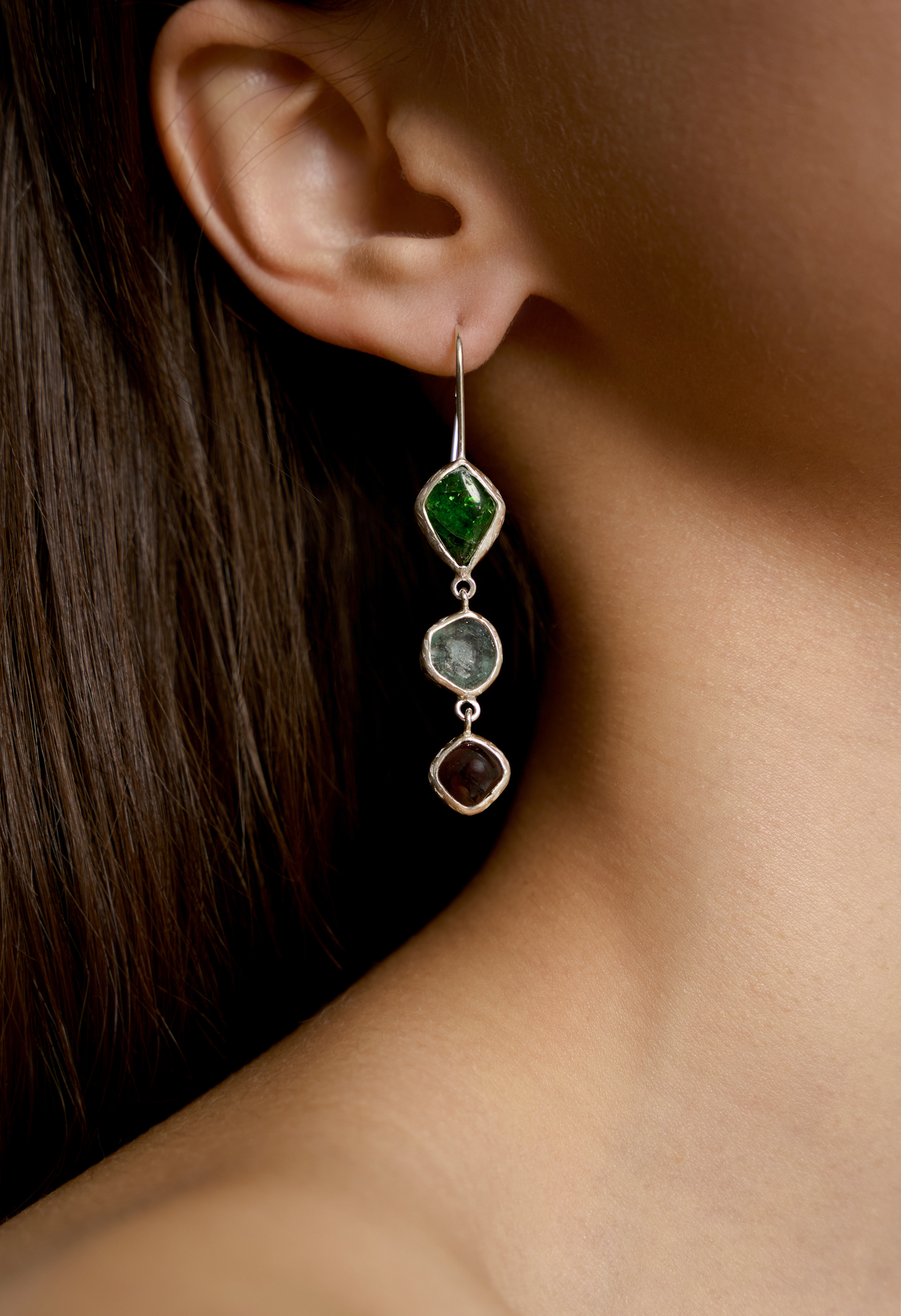 Серьги с горным хрусталем, хромдиопсидом, аквамарином, гранатом и турмалином