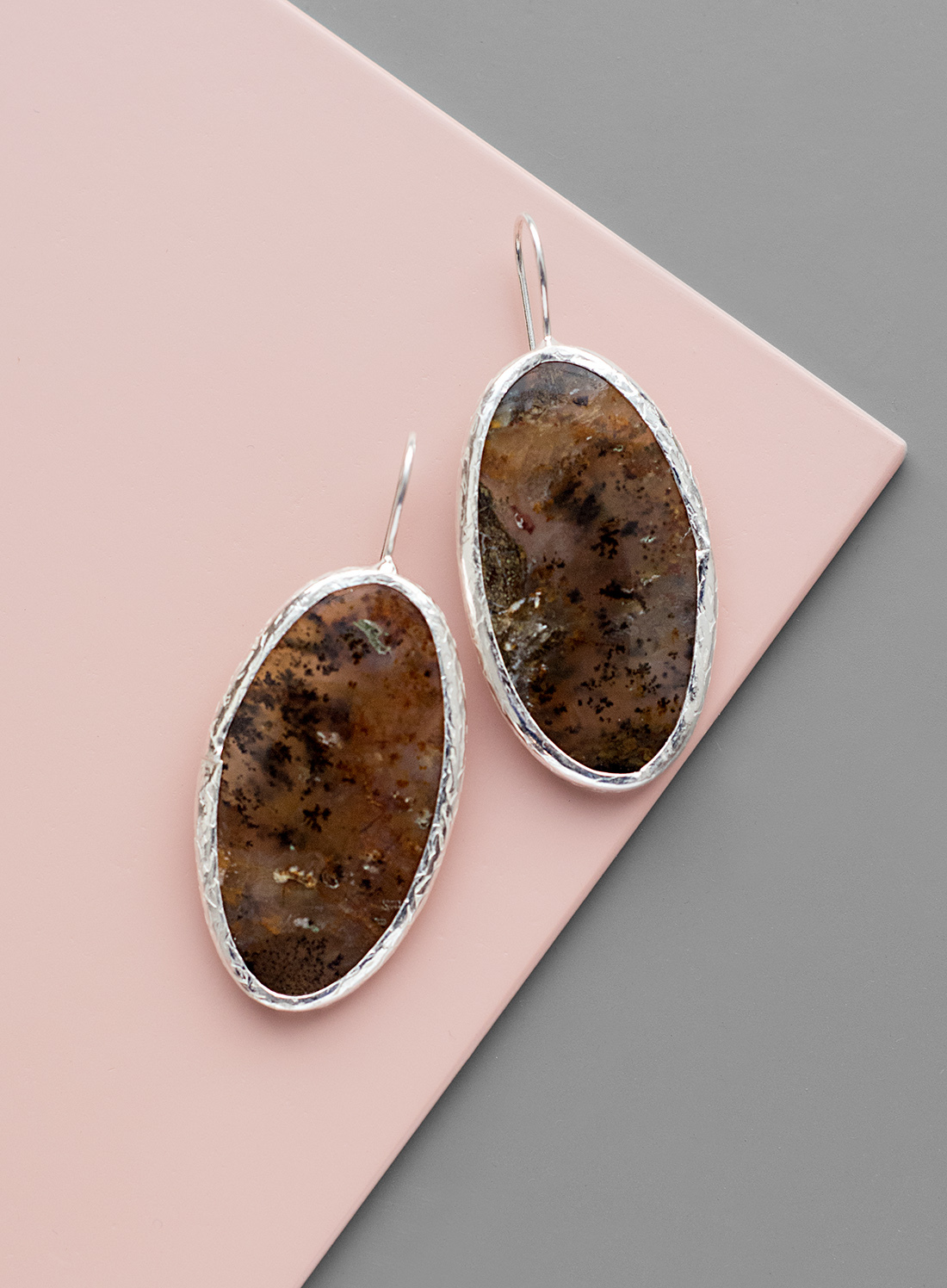 Серьги овальные с моховым агатом