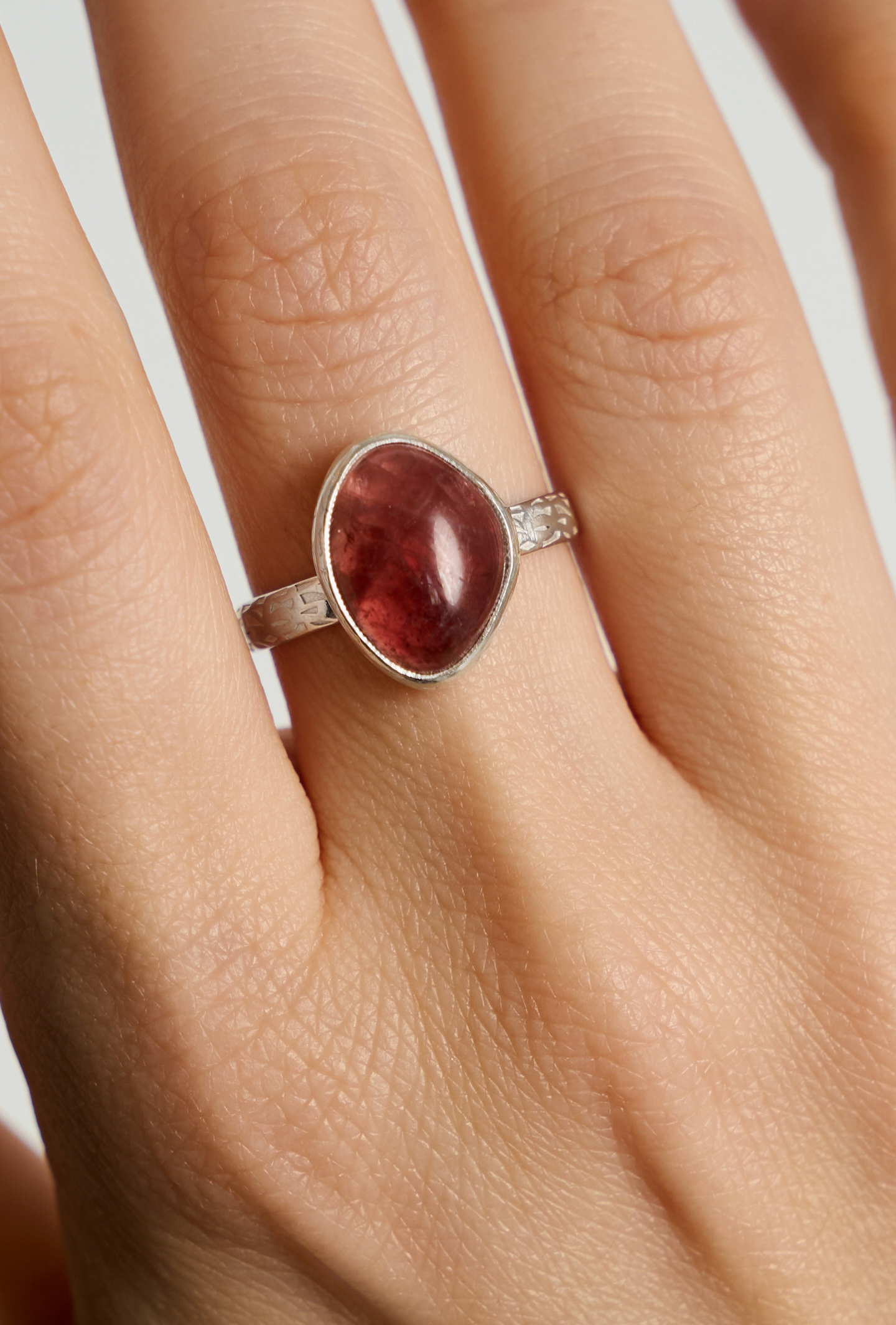 Кольцо с турмалином