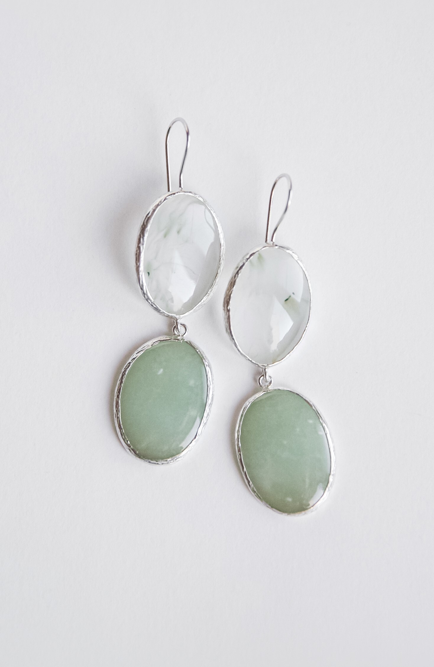 Серьги с актинолитом и нефритом