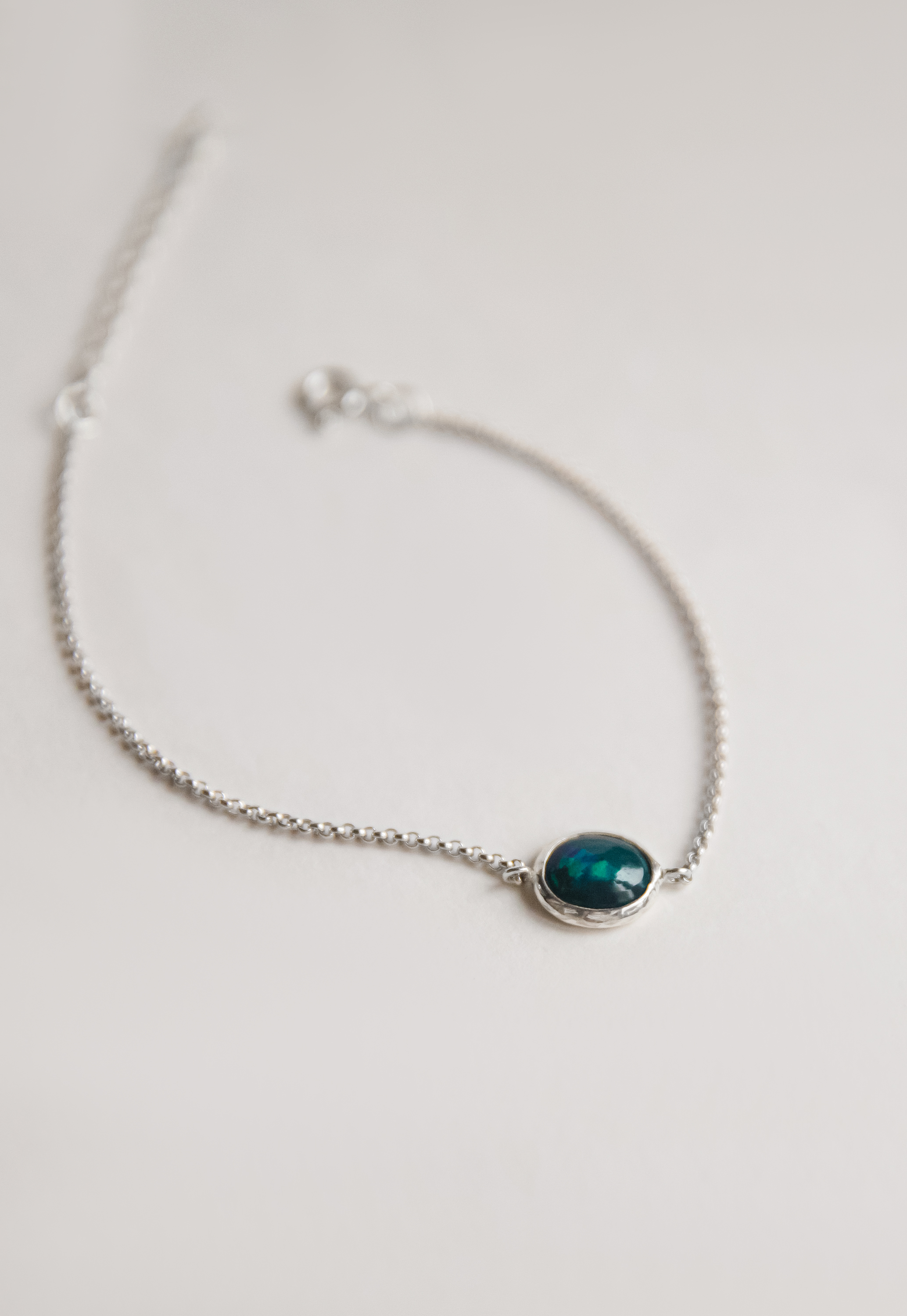 Браслет с эфиопским опалом