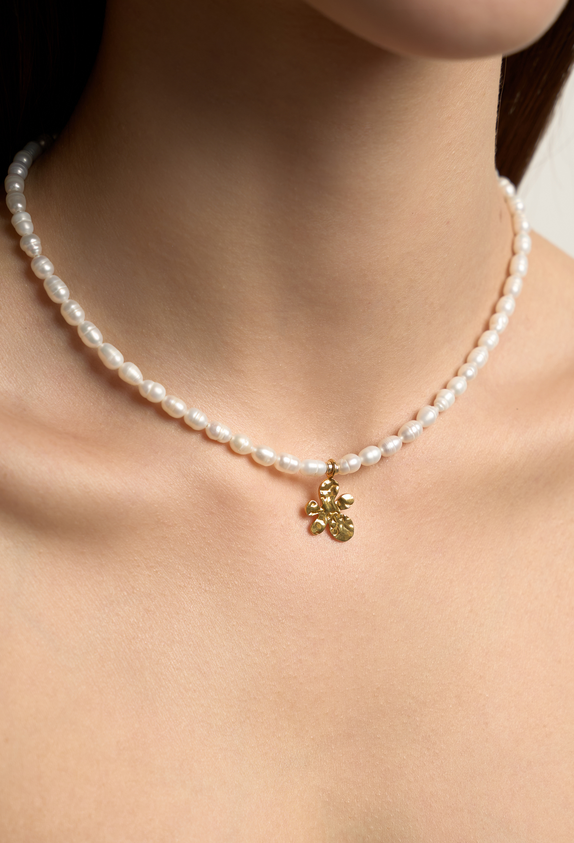 Жемчужная нить Флора