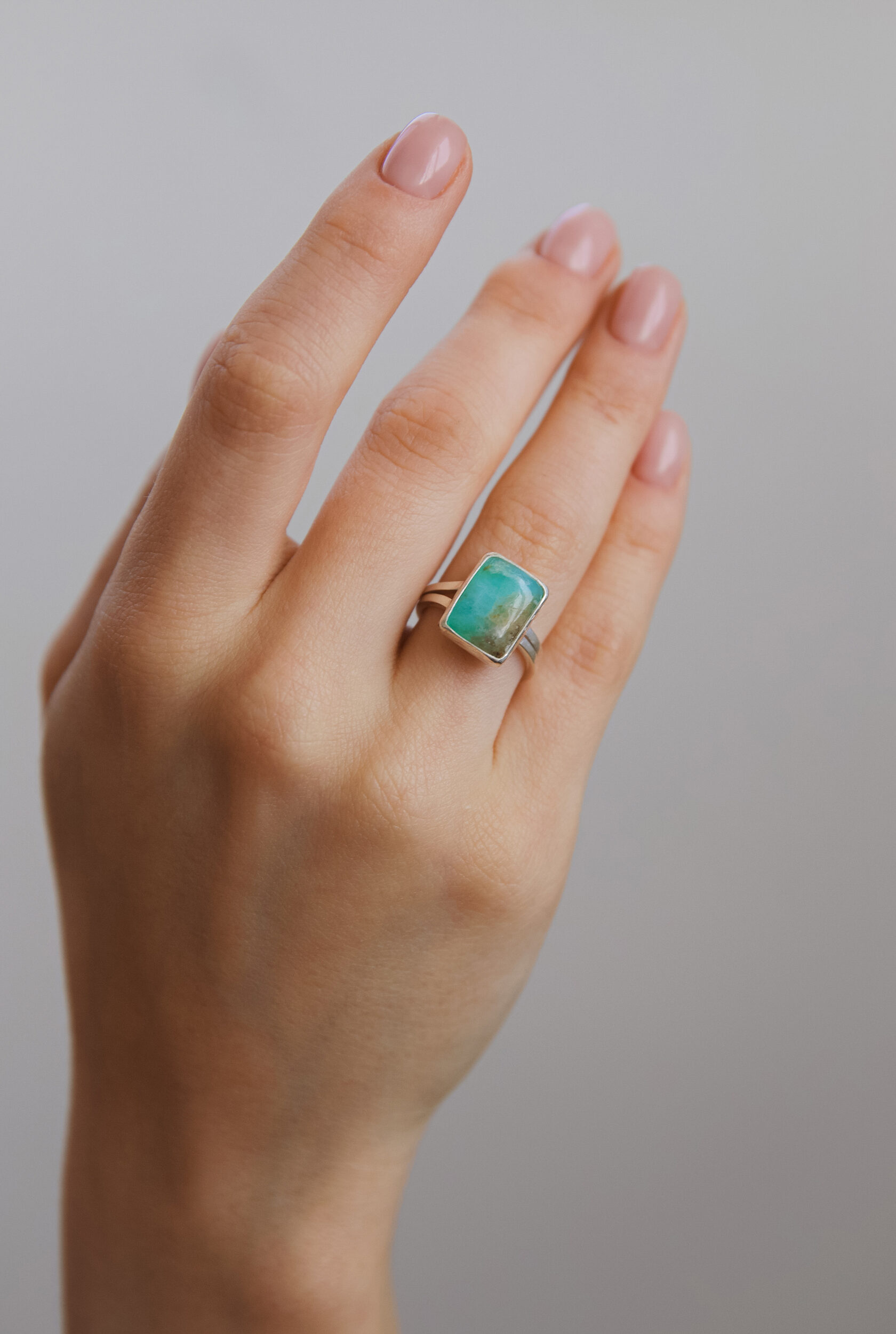 Кольцо с перуанским опалом