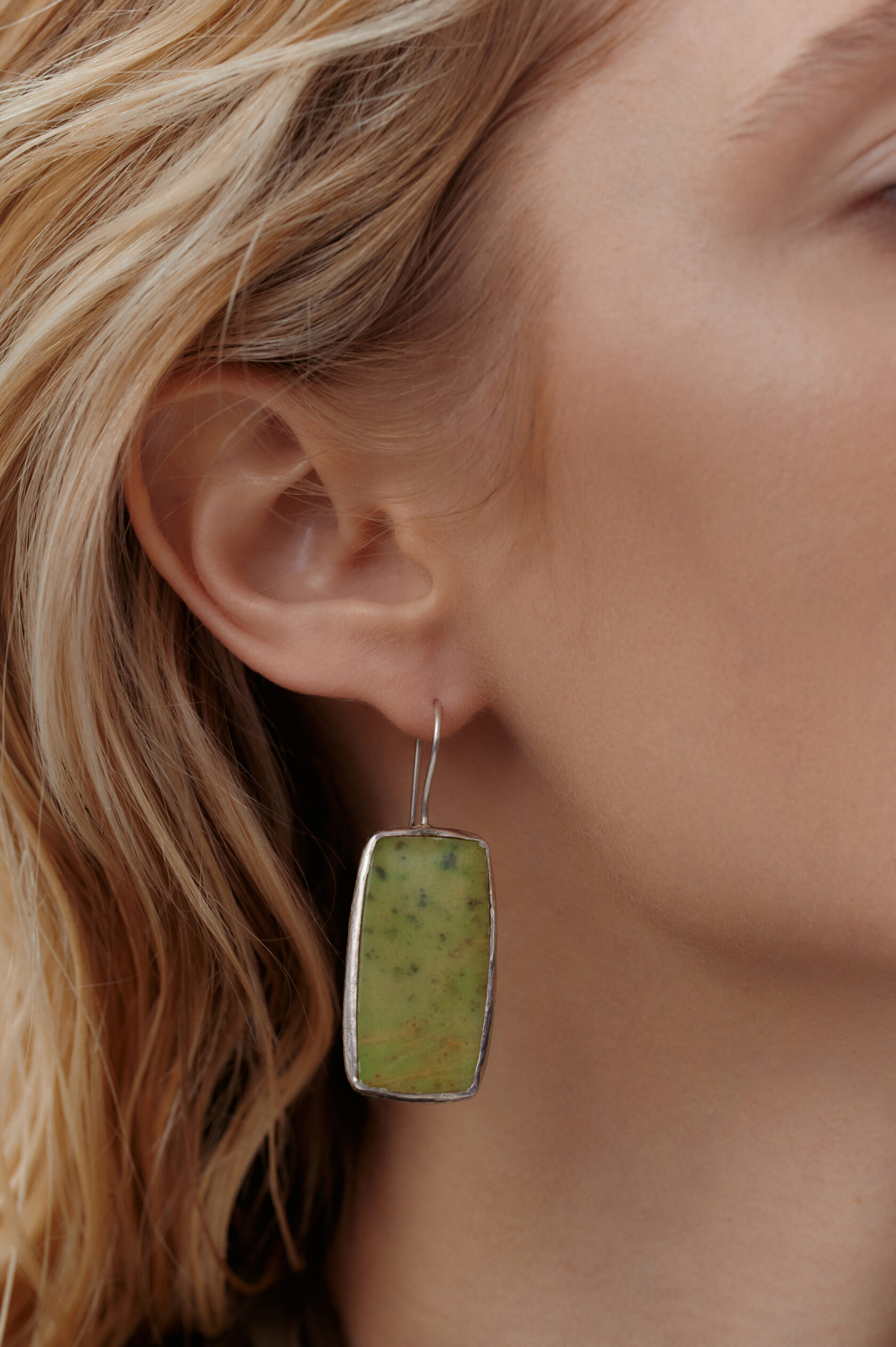 Серьги с офитом