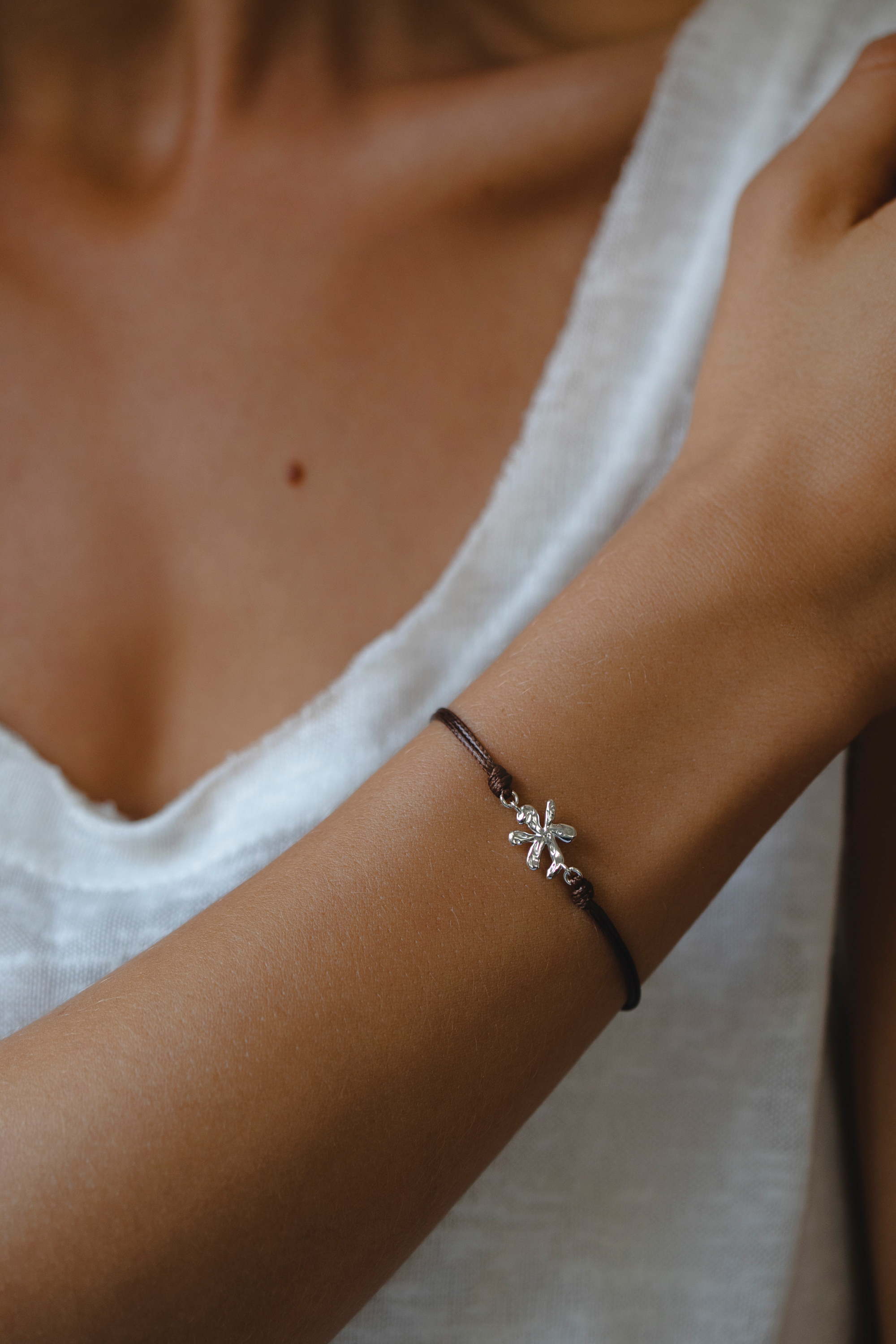 Браслет на нити Nature